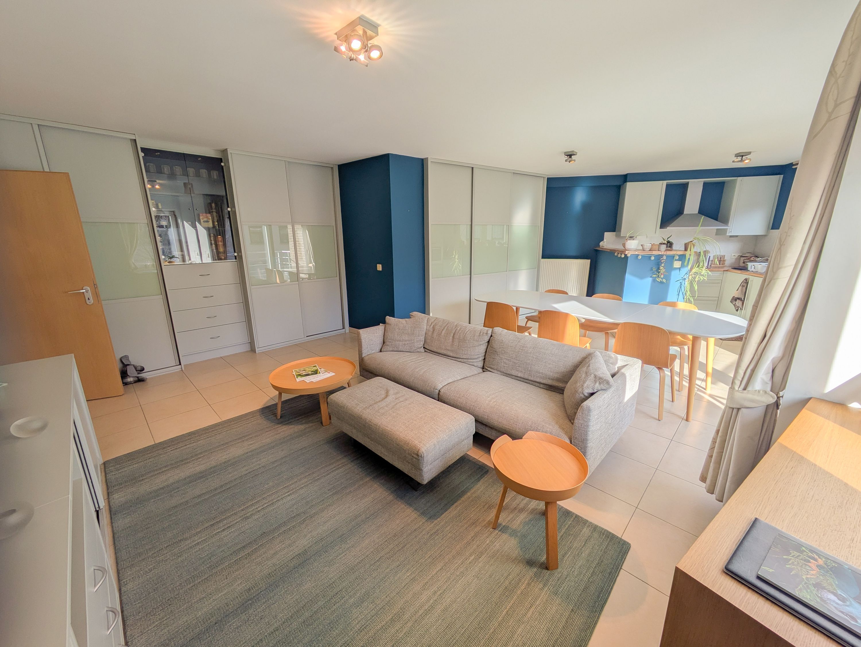 Instapklaar appartement met 2 slaapkamers en inpandige staanplaats in Merelbeke. - foto 3