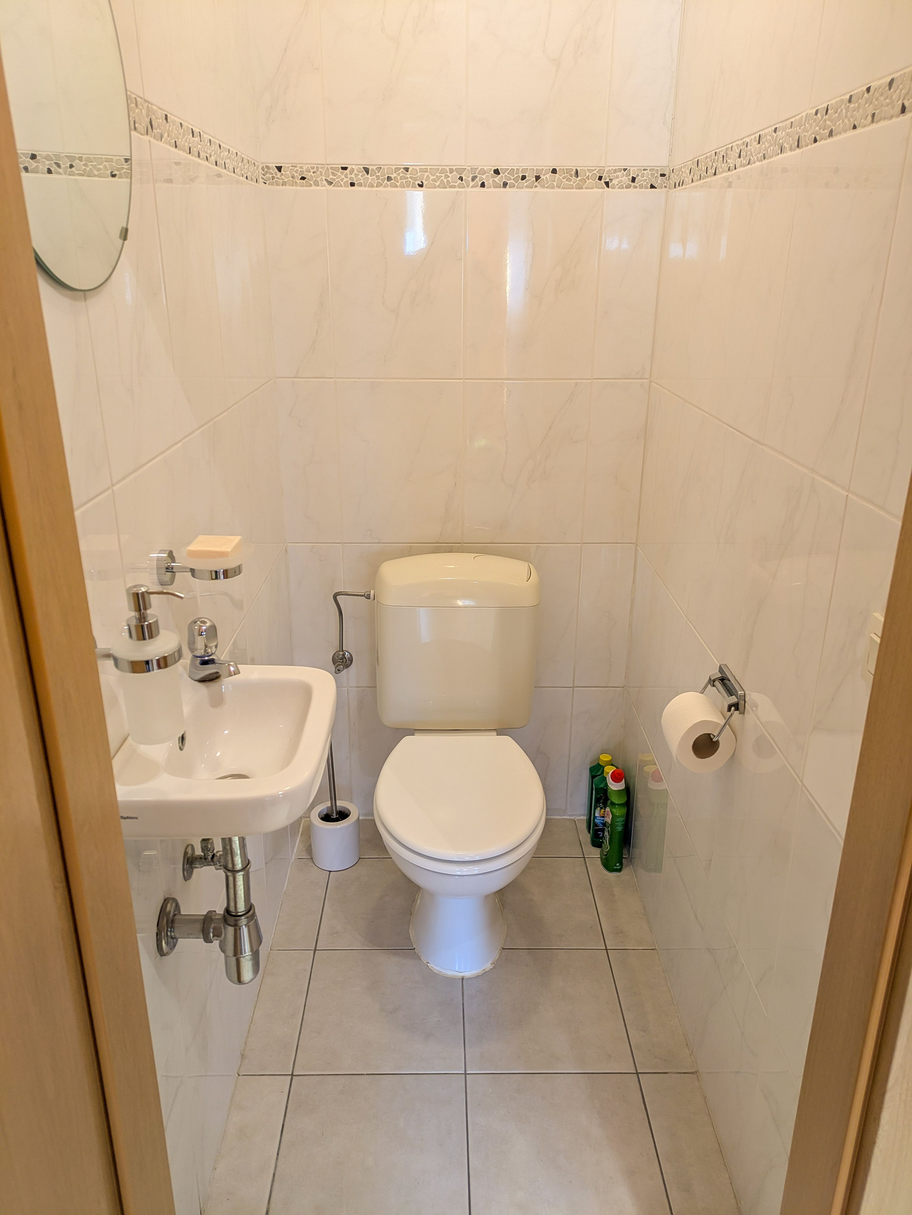 Instapklaar appartement met 2 slaapkamers en inpandige staanplaats in Merelbeke. - foto 9