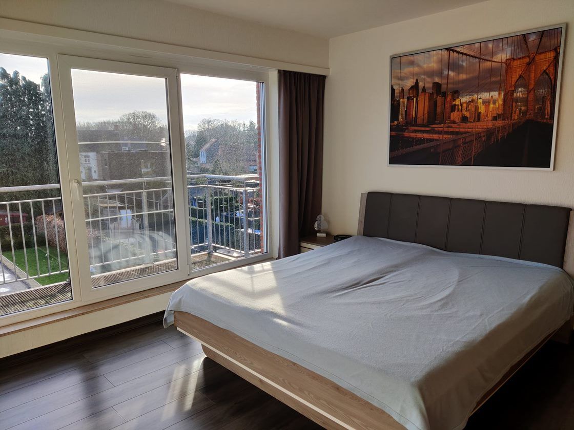 Instapklaar appartement met overdekte autostaanplaats - foto 3