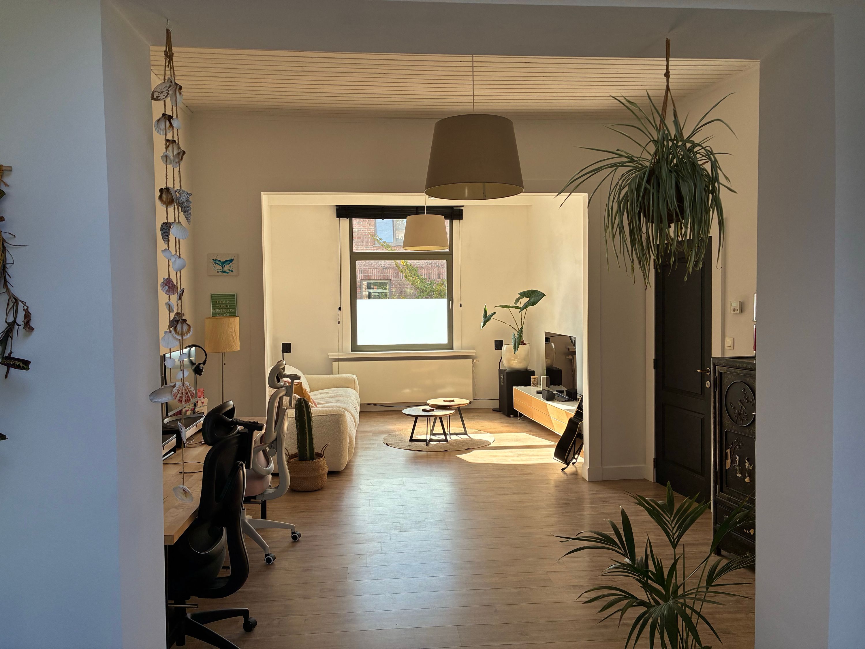 Instapklare rijwoning met zonnige tuin, centraal in Mortsel EPC B - foto 2