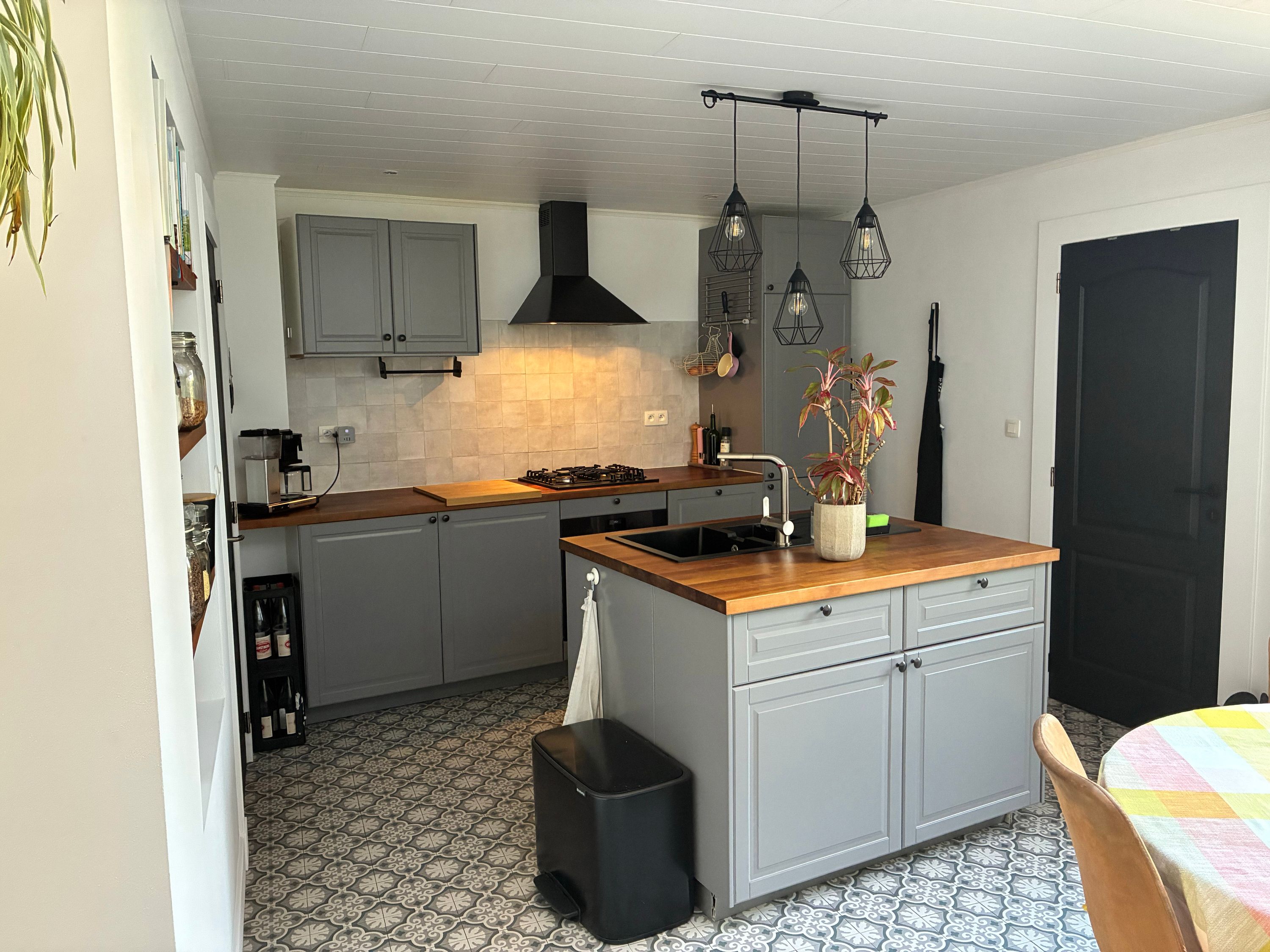 Instapklare rijwoning met zonnige tuin, centraal in Mortsel EPC B - foto 4