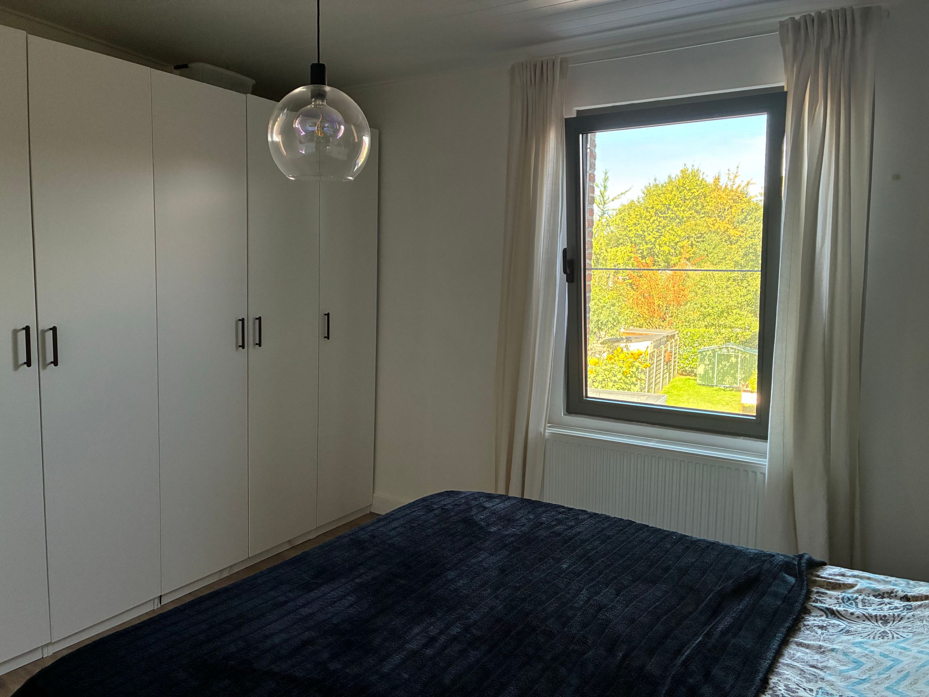 Instapklare rijwoning met zonnige tuin, centraal in Mortsel EPC B - foto 7