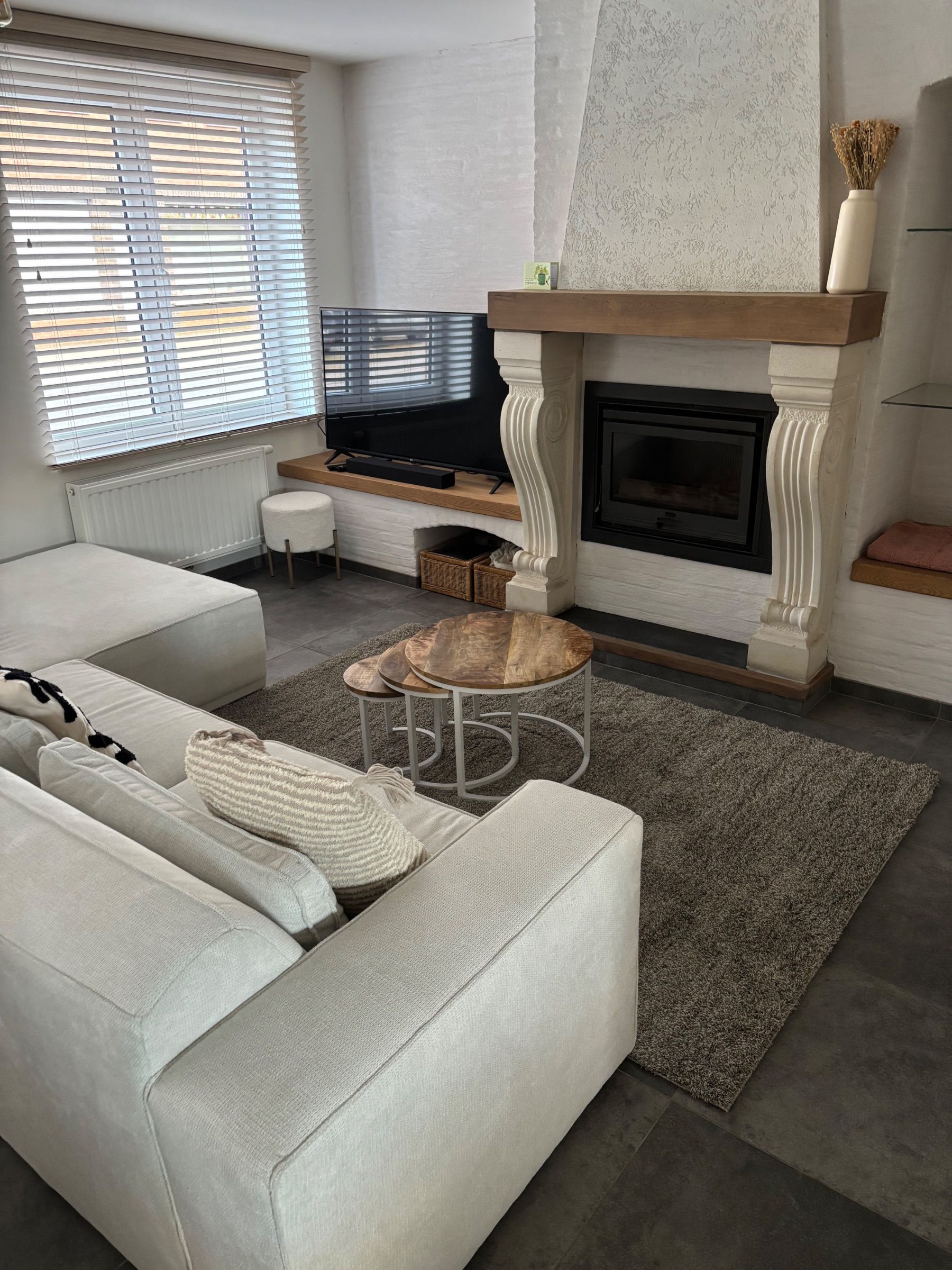 Ruime recent gerenoveerde woning in Koersel/ Beringen met grote tuin - foto 4