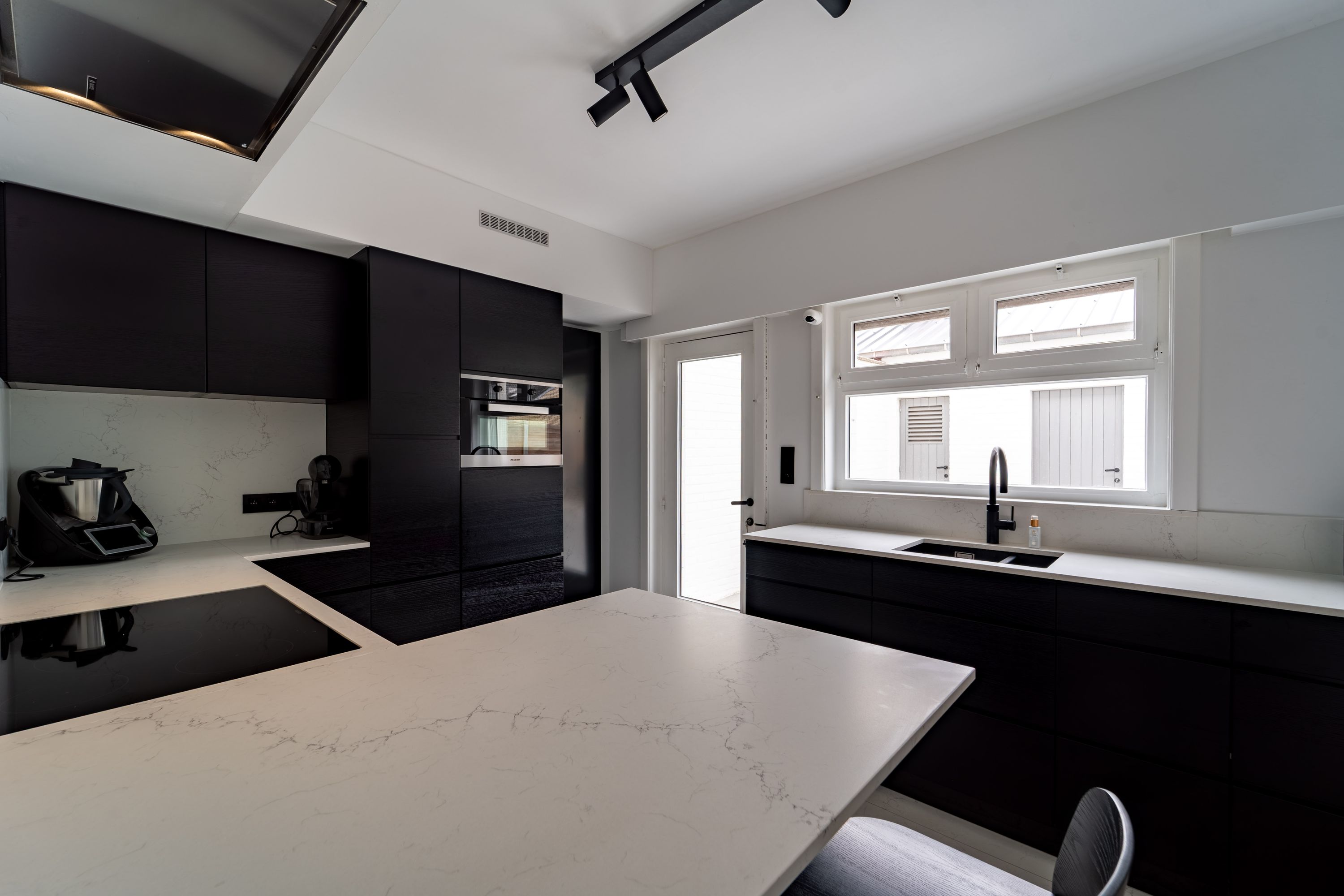 Instapklare woning met garage op wandelafstand van centrum - foto 4