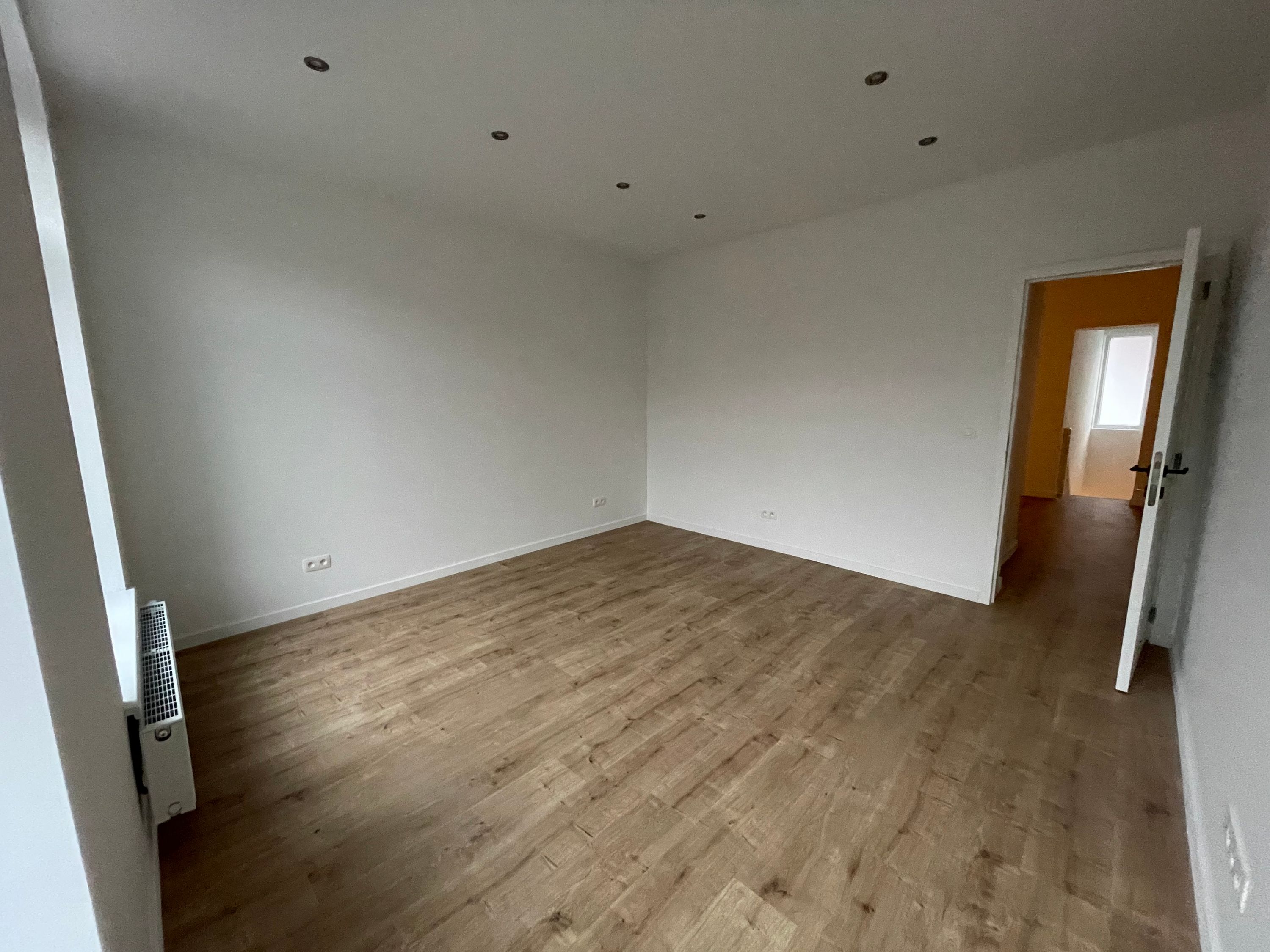 Instapklare stadswoning met 3 ruime slaapkamers in hartje Aarschot - foto 6