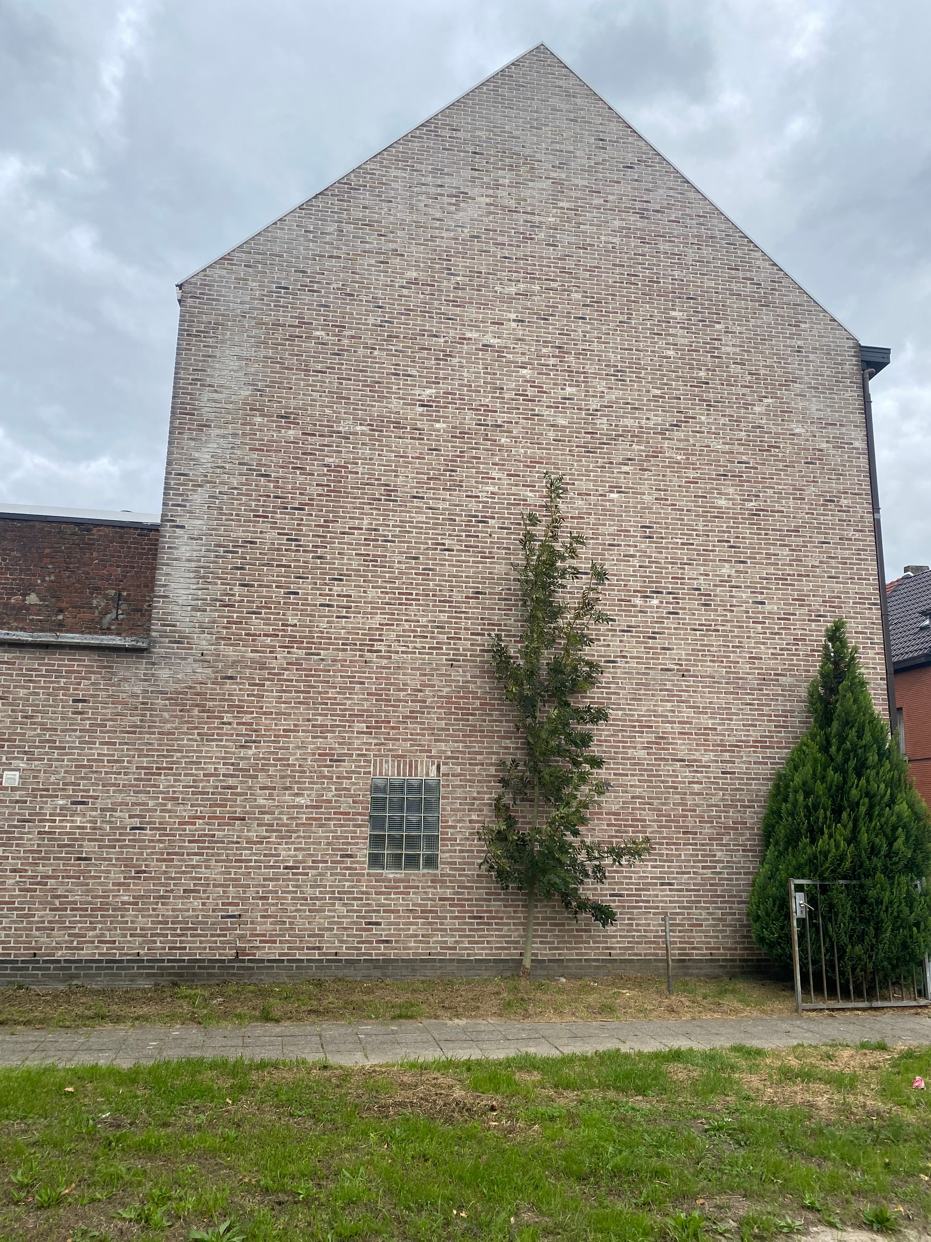 Driegevelwoning met veel potentieel  - foto 3