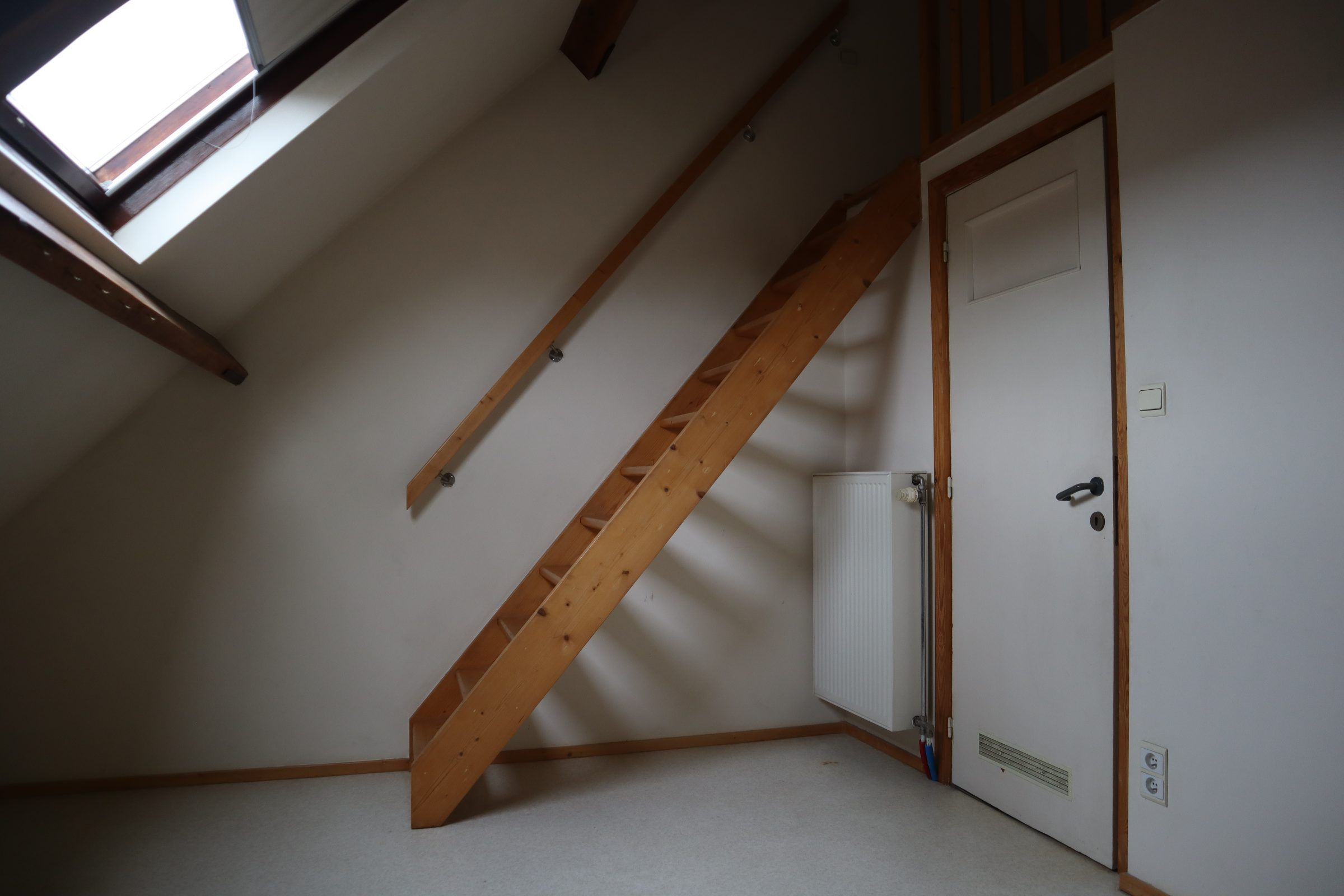 Rijwoning met 2 slpks, terrasje en zonnige tuin, Zwijnaarde - EPC C  - foto 10