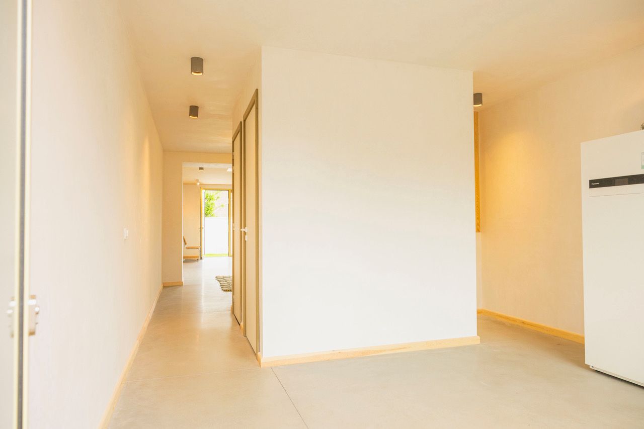 Gerenoveerde, BEN-woning (EPC A), 3 slpk, oprit, tuin - foto 2