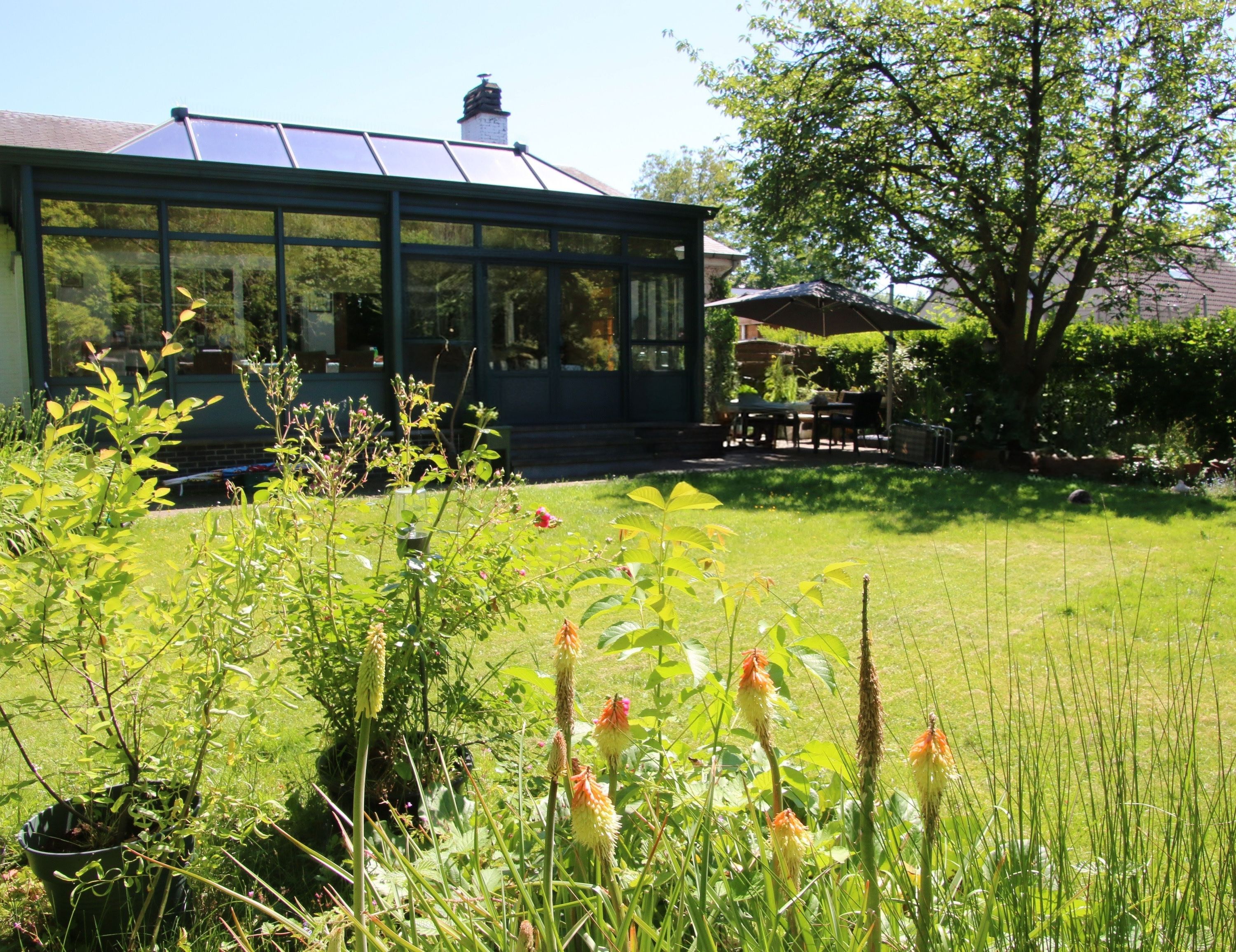 Villa, 3 slpk op 1275m² met zonnepanelen & praktijkruimte - foto 7