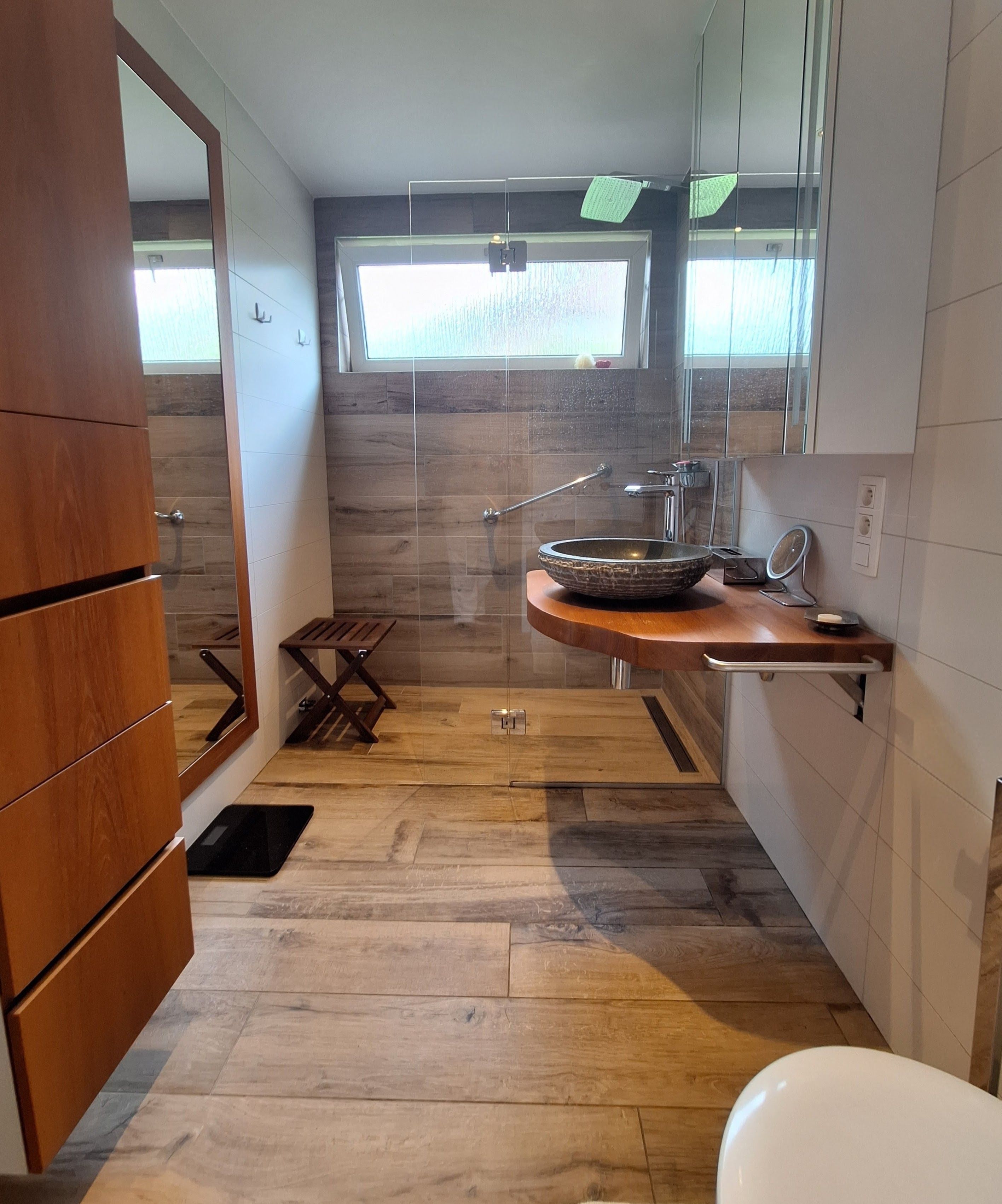 Villa, 3 slpk op 1275m² met zonnepanelen & praktijkruimte - foto 12