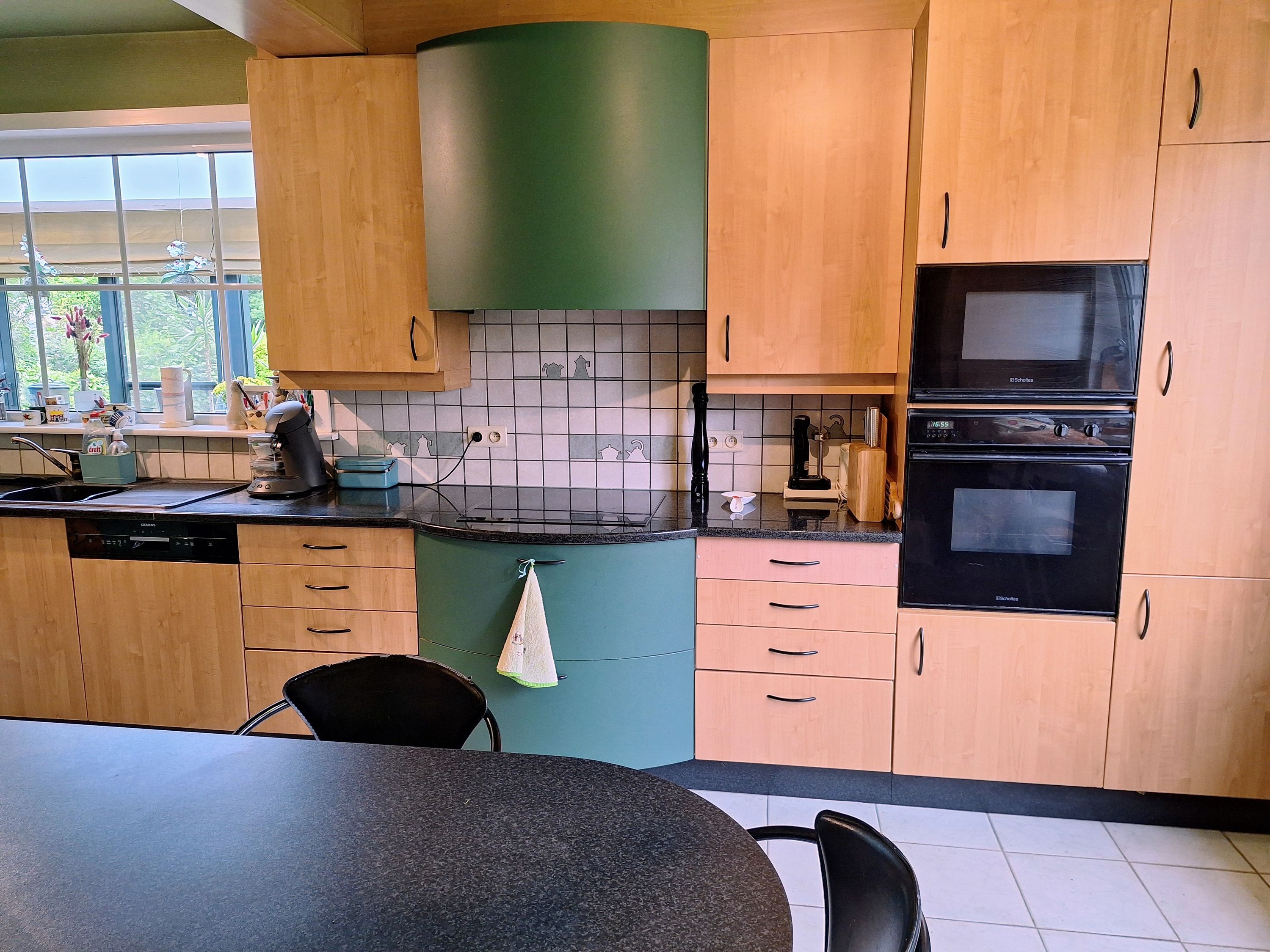 Villa, 3 slpk op 1275m² met zonnepanelen & praktijkruimte - foto 13
