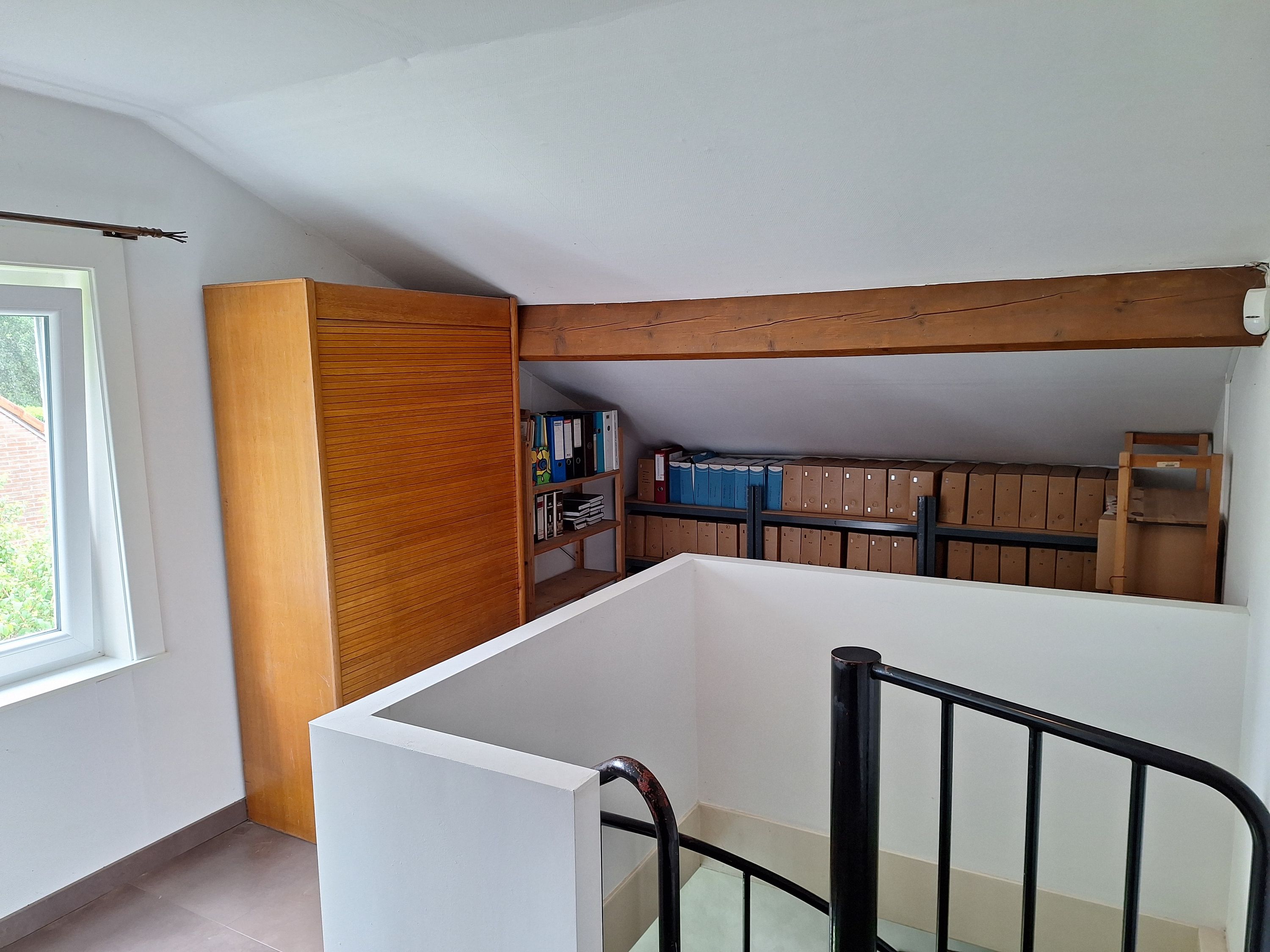 Villa, 3 slpk op 1275m² met zonnepanelen & praktijkruimte - foto 15