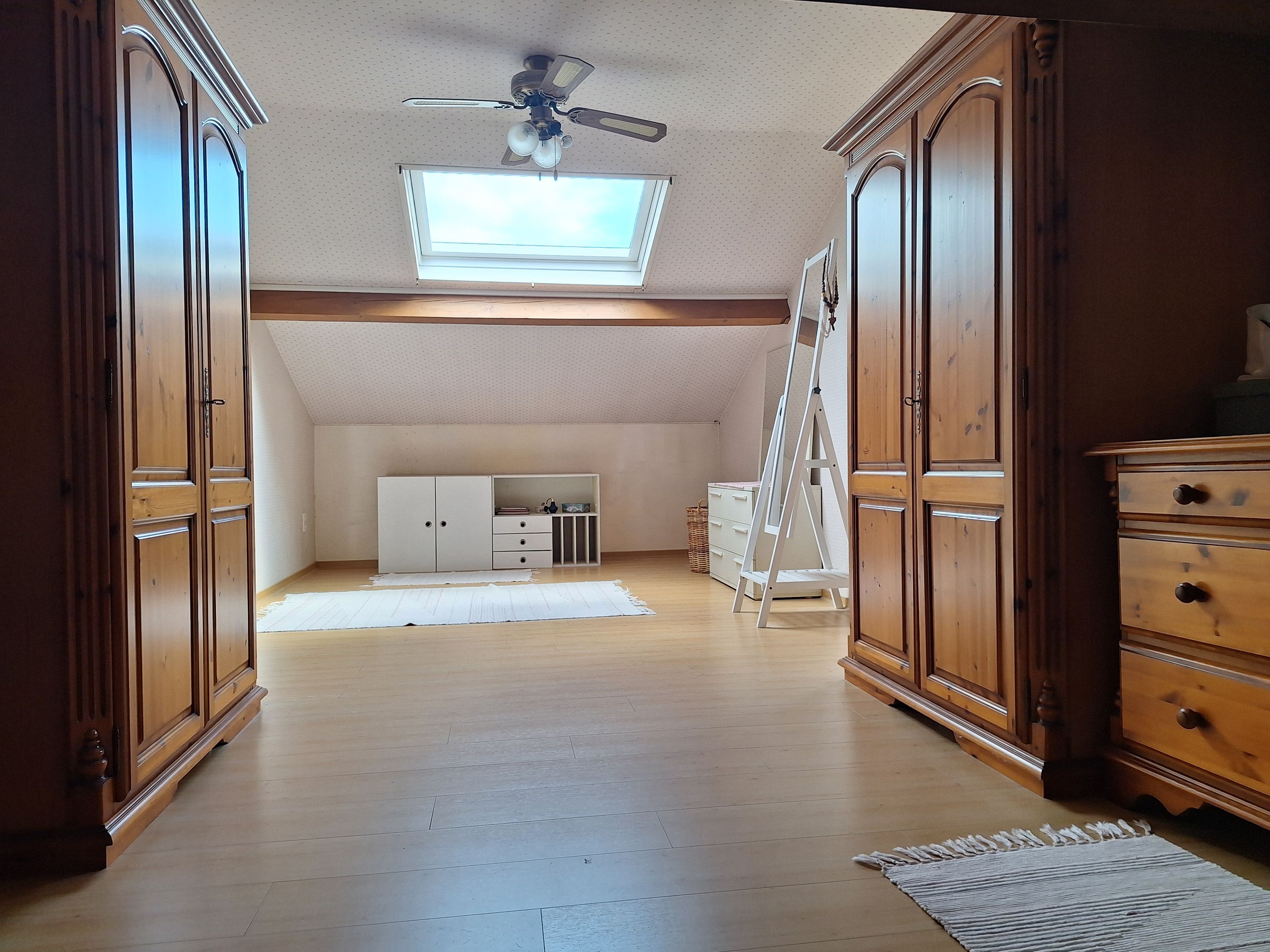 Villa, 3 slpk op 1275m² met zonnepanelen & praktijkruimte - foto 18