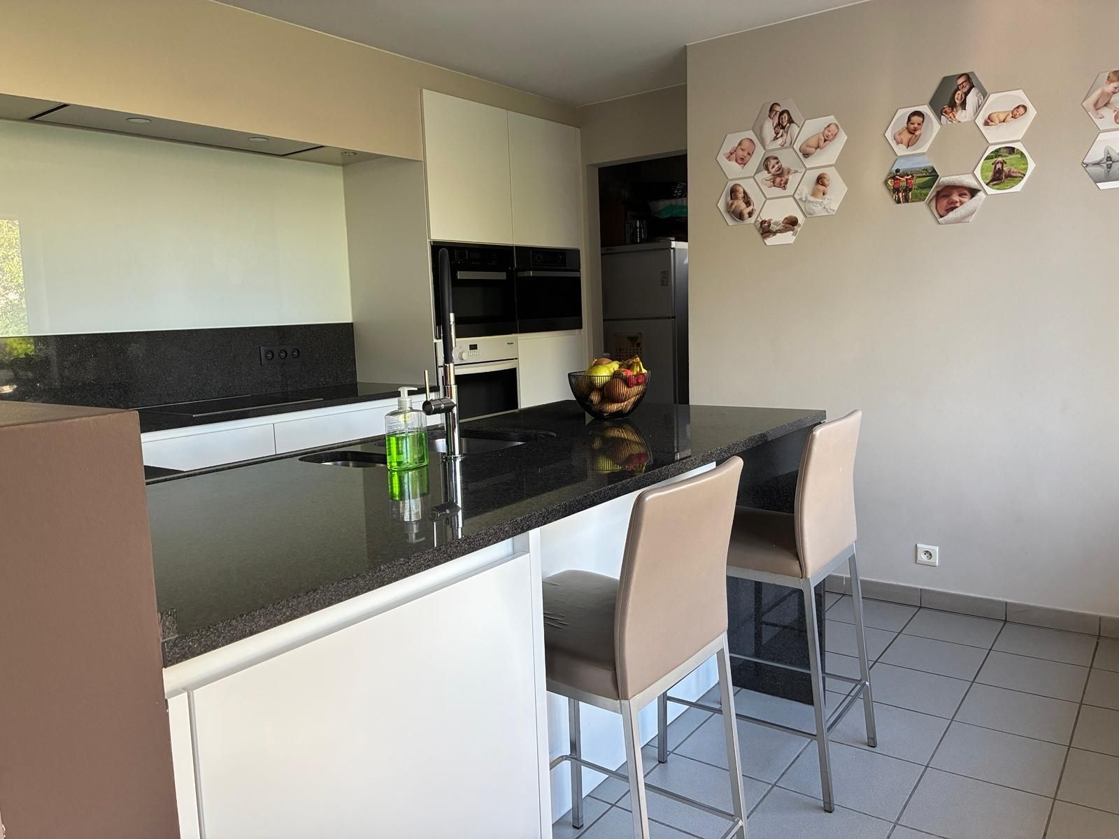 Gezellige instapklare alleenstaande woning met 4 slaapkamers & ruime tuin - foto 4