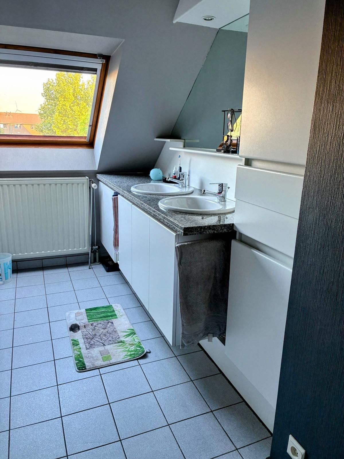 Gezellige instapklare alleenstaande woning met 4 slaapkamers & ruime tuin - foto 6
