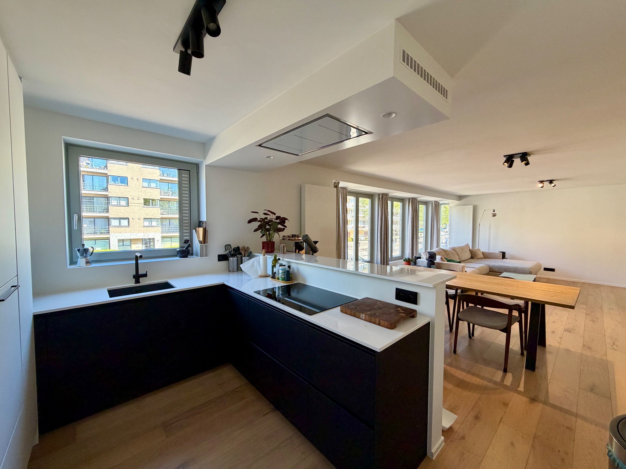 Luxe gerenoveerd 2 slpk appartement in Deurne Zuid 126m2 - foto 3