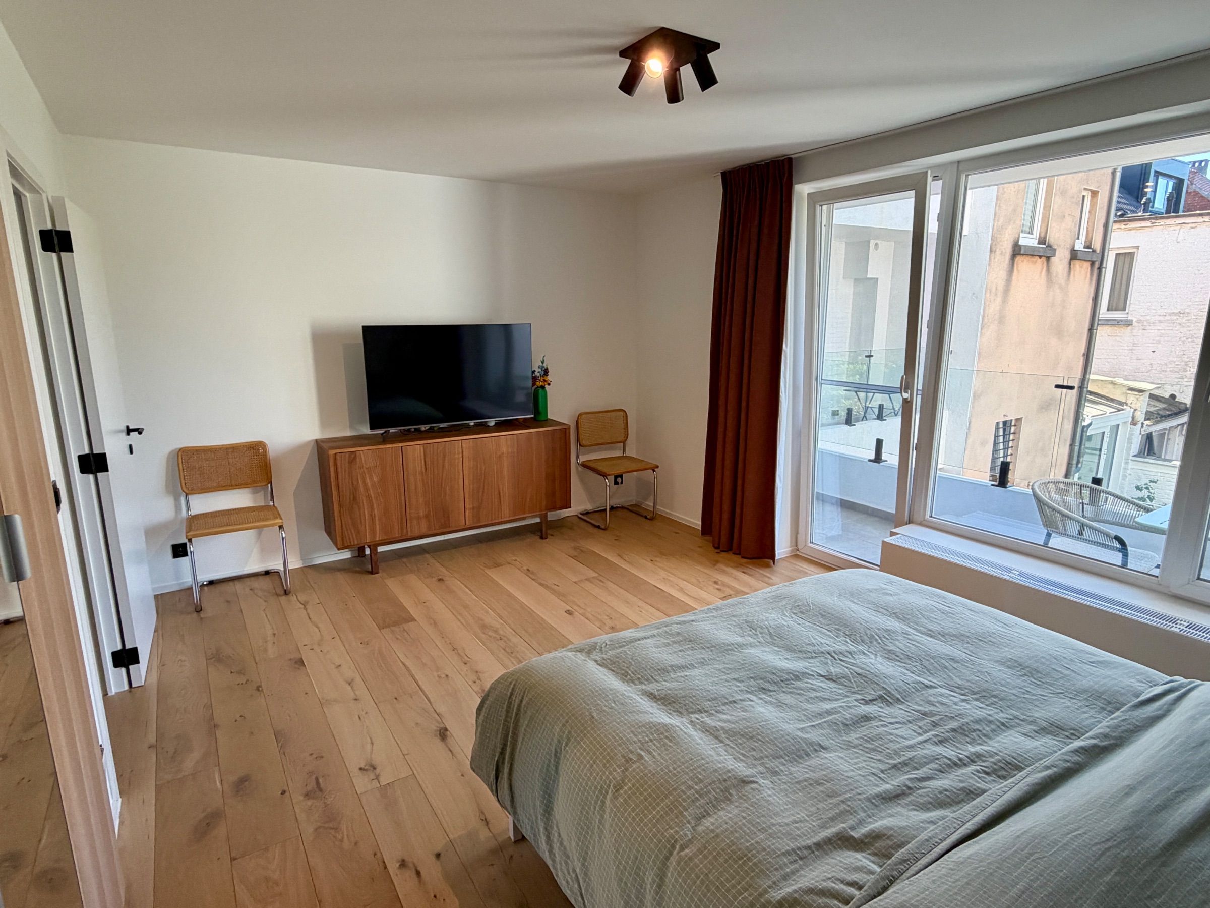 Luxe gerenoveerd 2 slpk appartement in Deurne Zuid 126m2 - foto 9