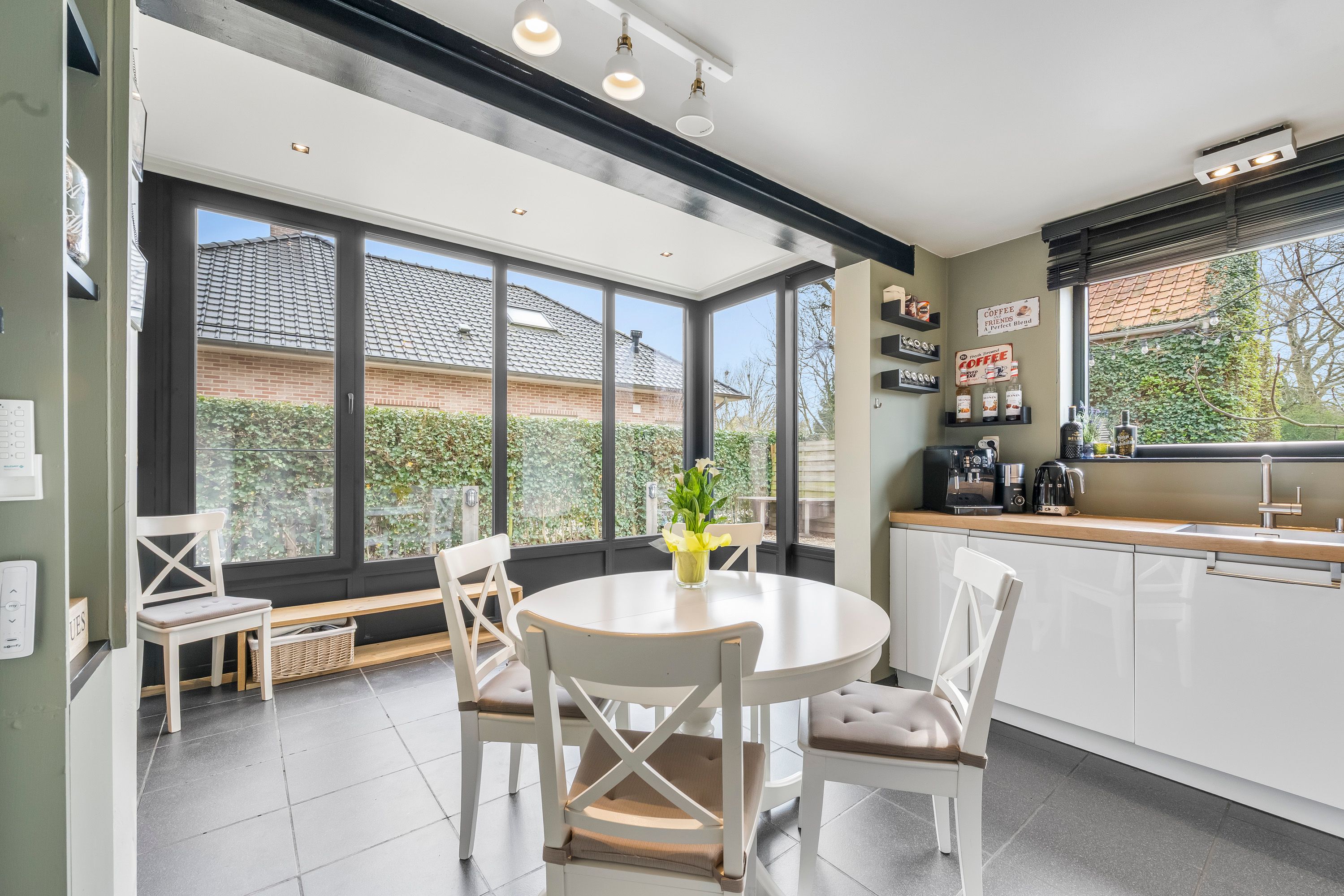 Mooi gerenoveerde halfopen woning, rustig gelegen vlakbij het centrum - foto 7