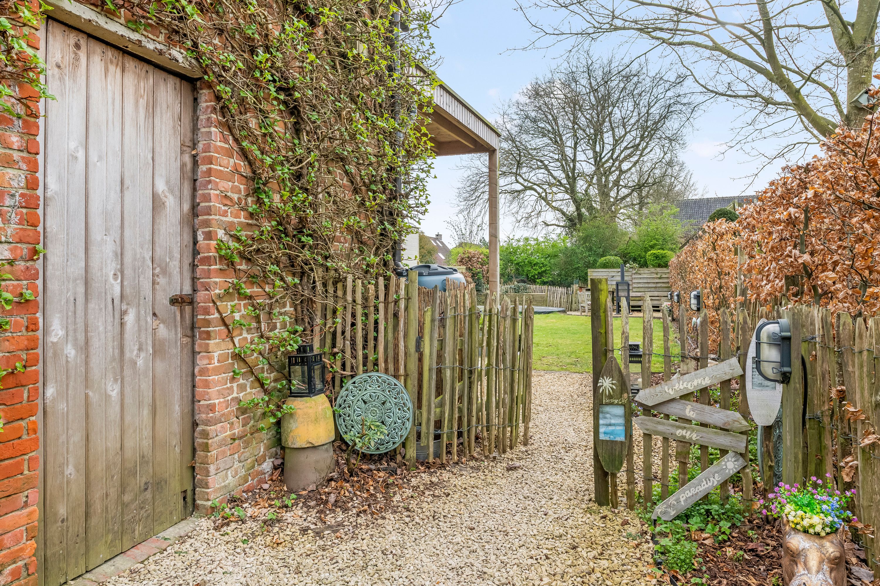 Mooi gerenoveerde halfopen woning, rustig gelegen vlakbij het centrum - foto 18