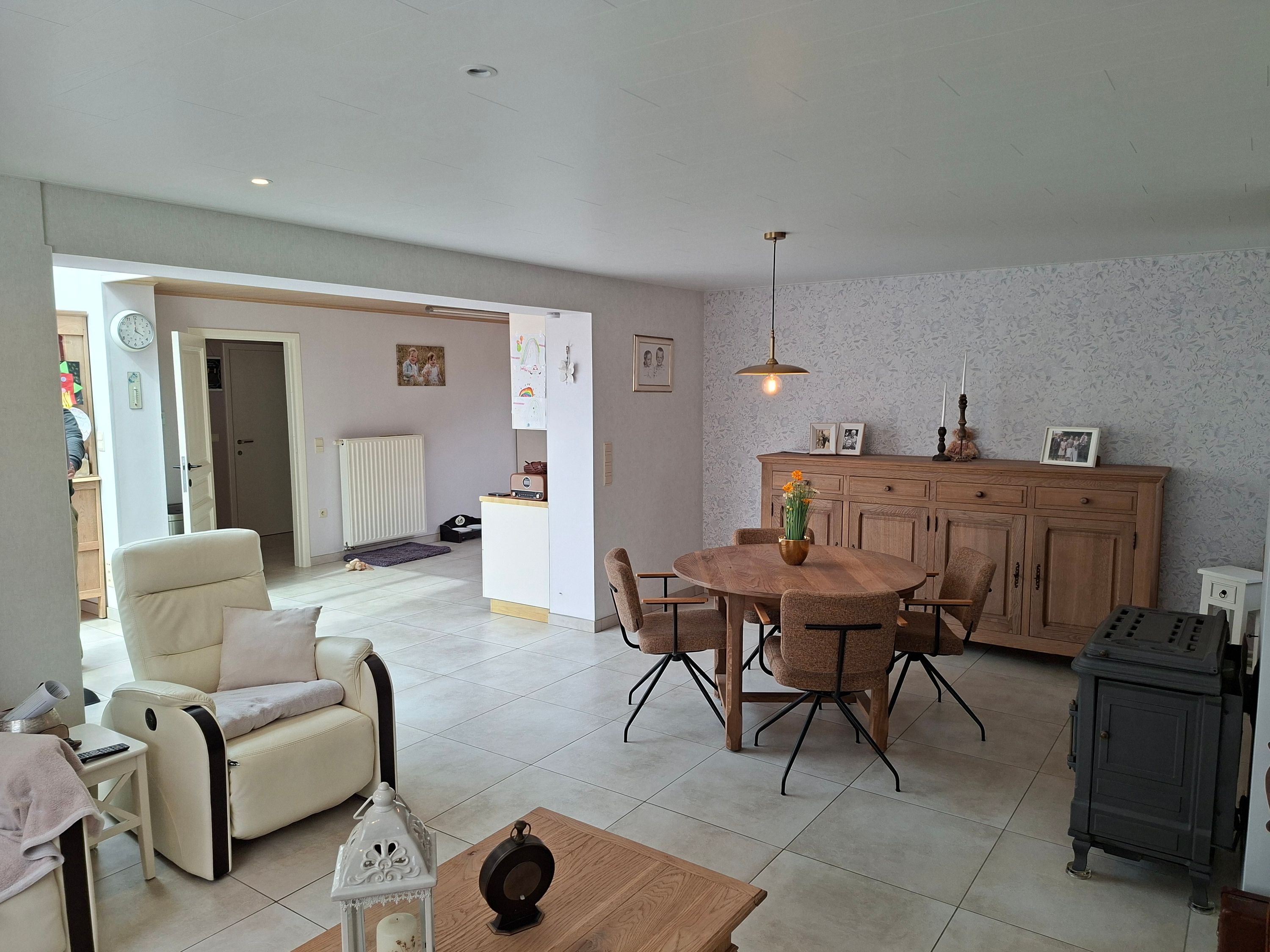 Instapklare woning met tuin, carport en werkplaats - foto 3