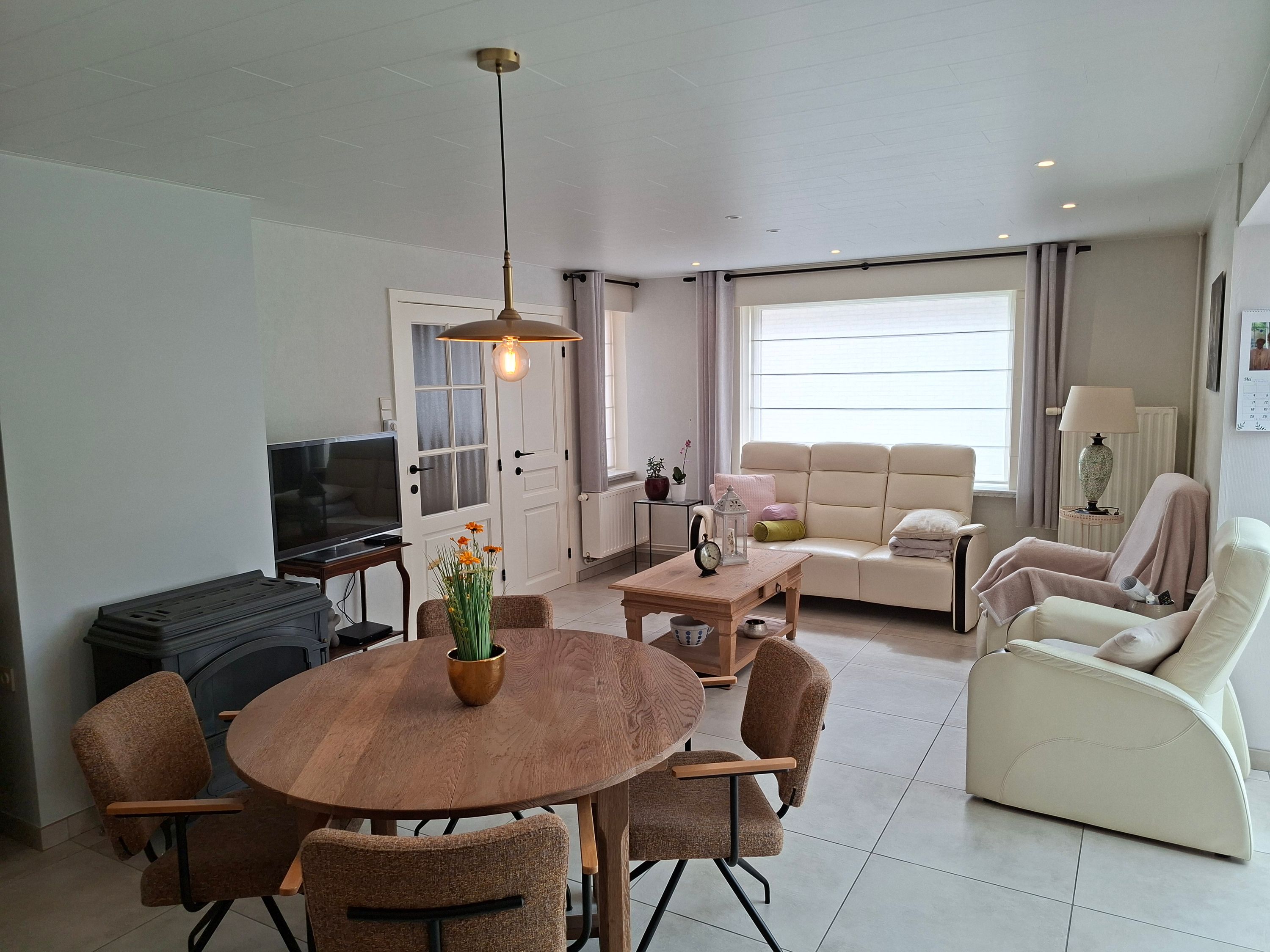 Instapklare woning met tuin, carport en werkplaats - foto 4