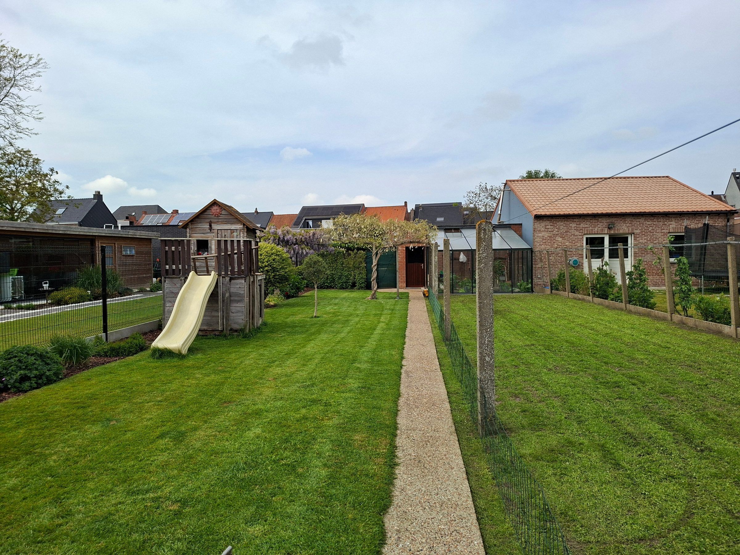 Instapklare woning met tuin, carport en werkplaats - foto 7