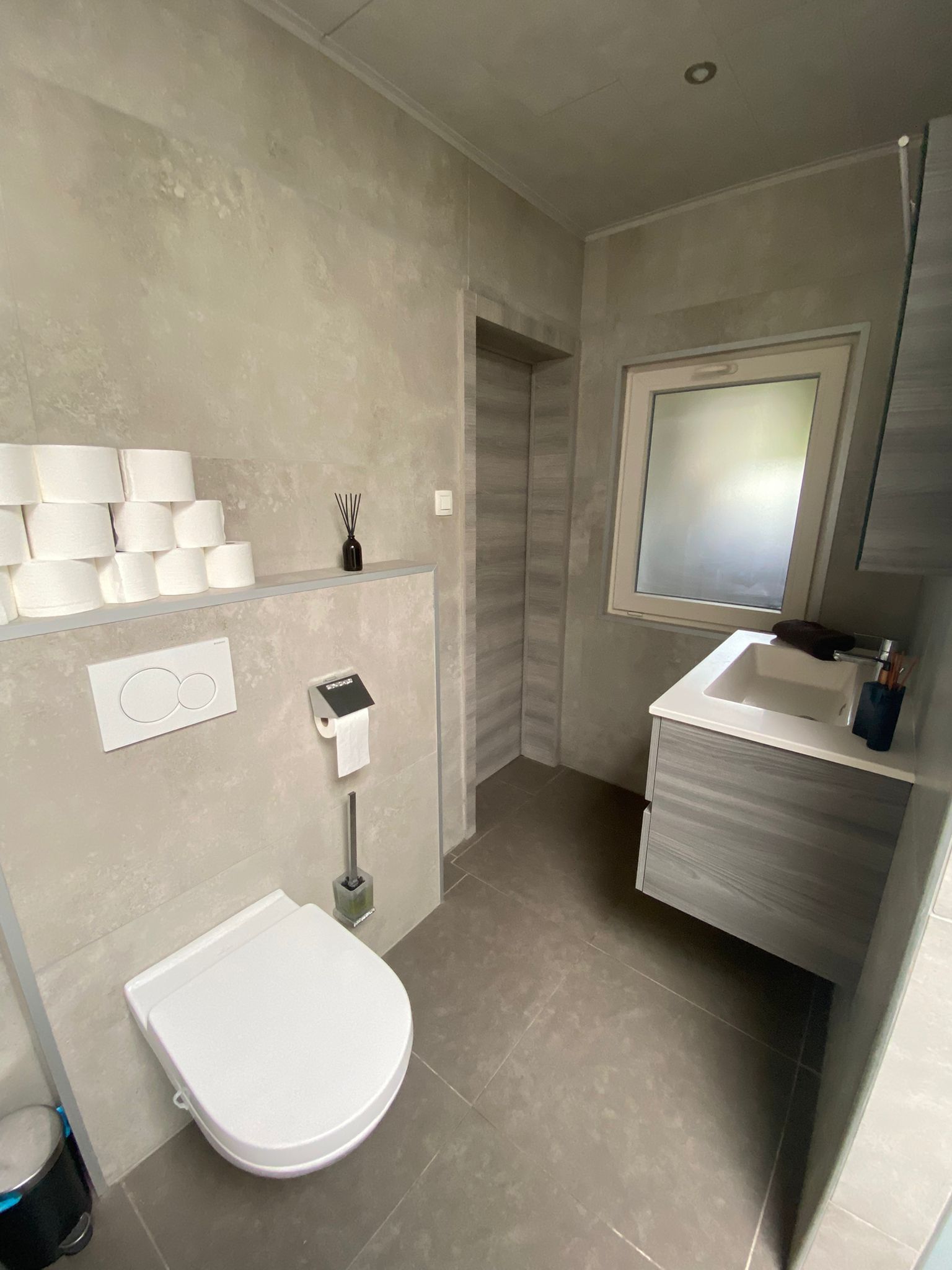 Instapklare halfopen bebouwing met ruime tuin. - foto 10