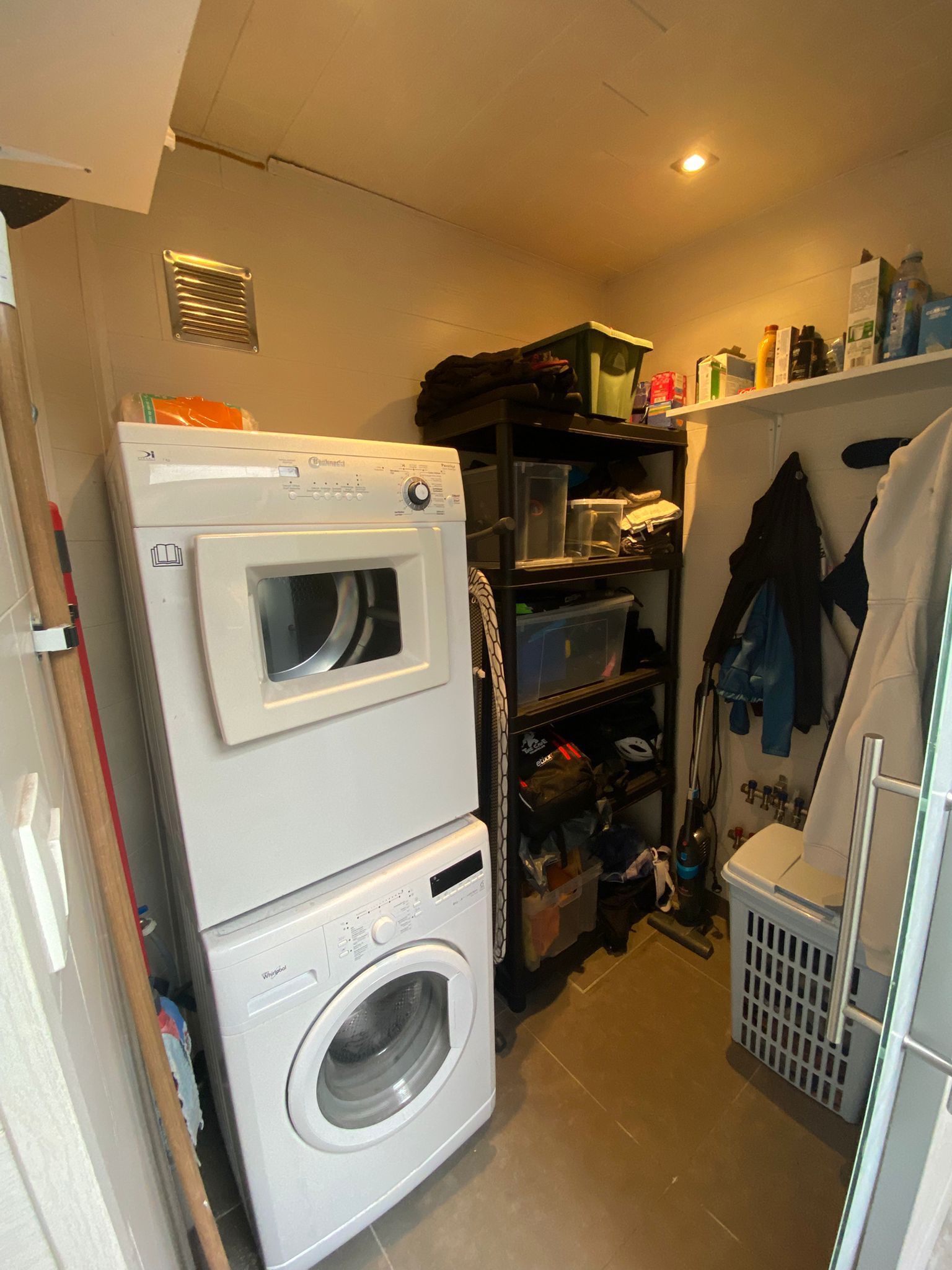 Instapklare halfopen bebouwing met ruime tuin. - foto 13