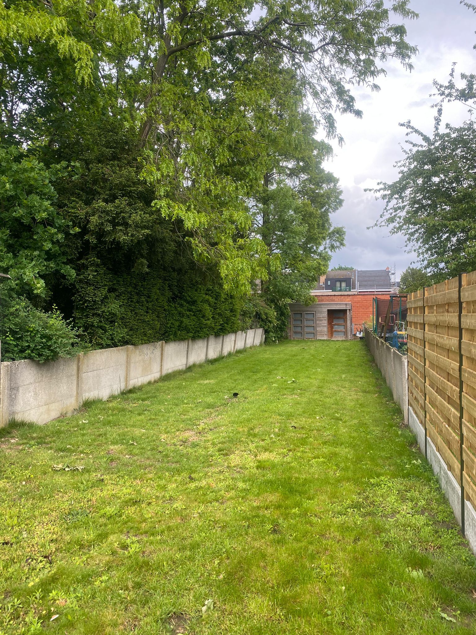 Instapklare halfopen bebouwing met ruime tuin. - foto 29