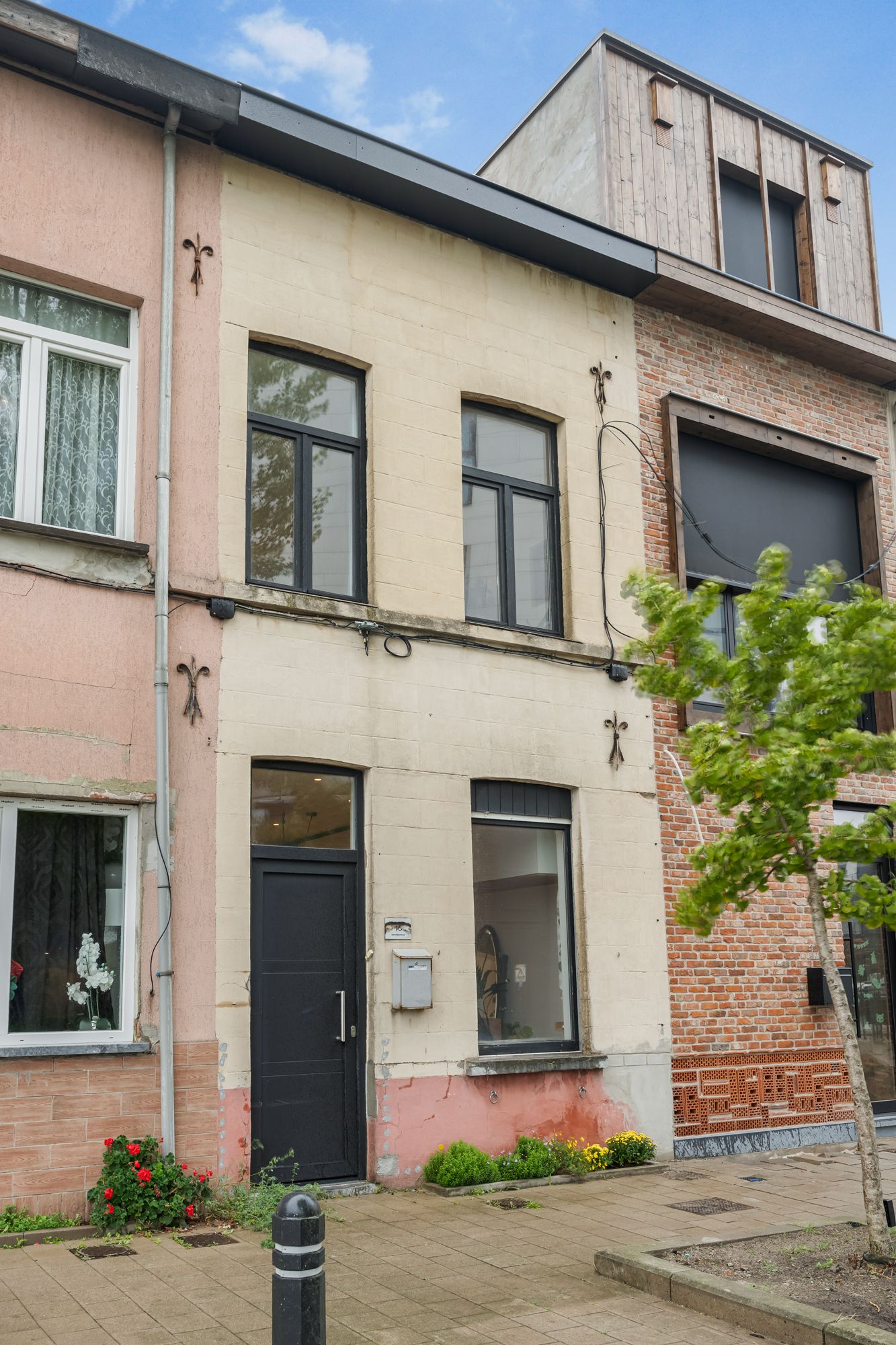 Charmante instapklare rijwoning met gezellig koertje - foto 8