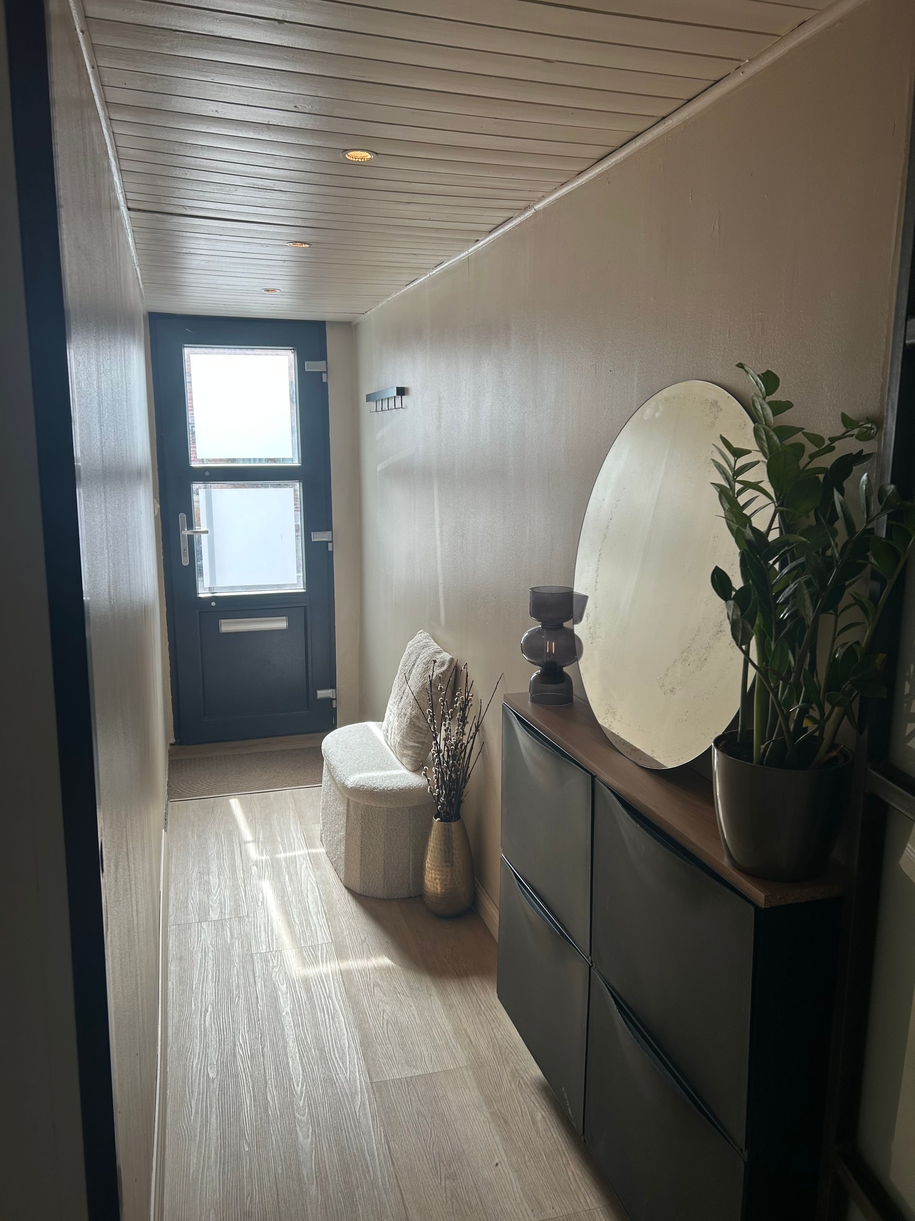 Gerenoveerd huis met dakterras, koer en 2 slaapkamers. - foto 2