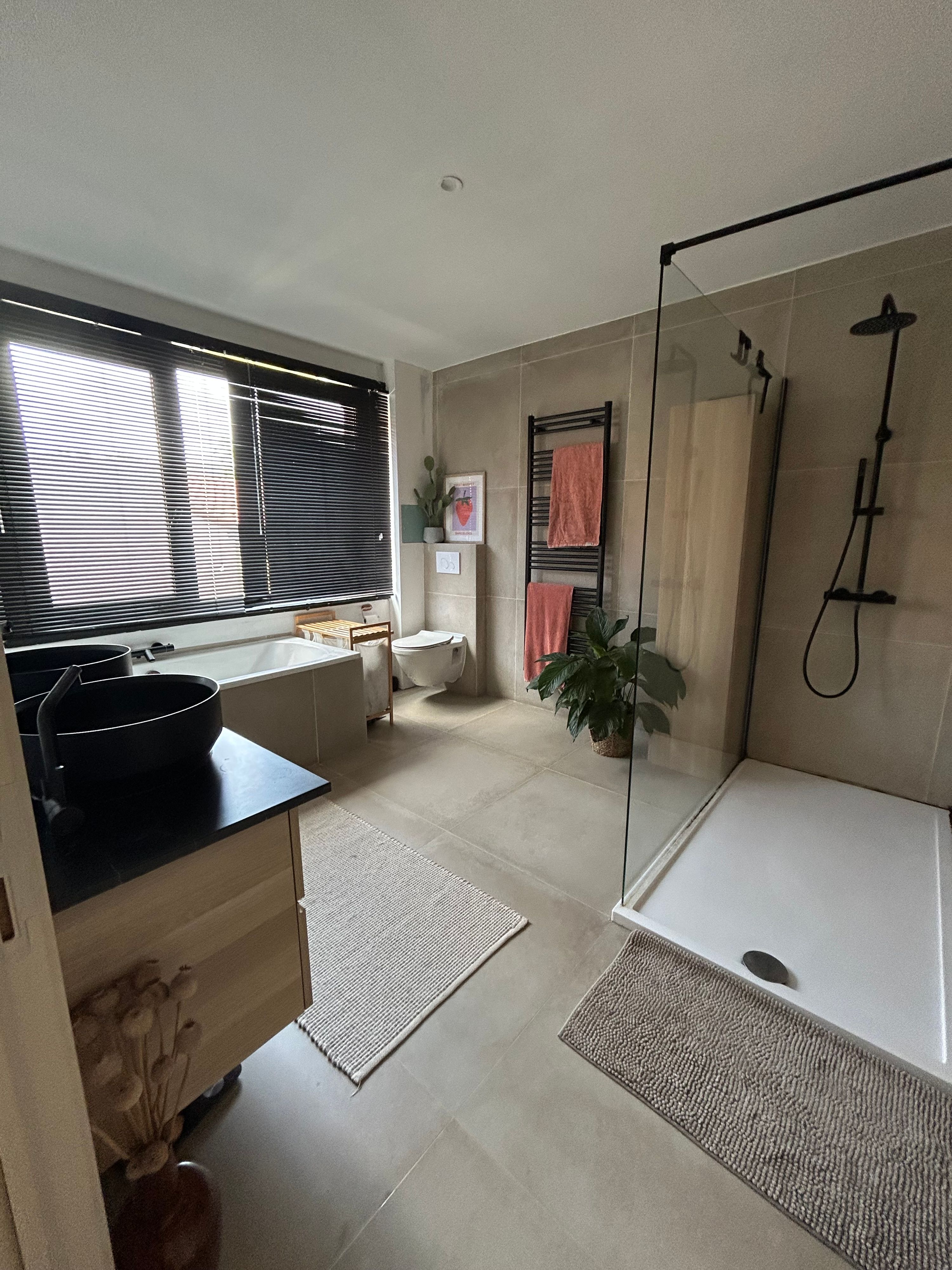 Gerenoveerd huis met dakterras, koer en 2 slaapkamers. - foto 11