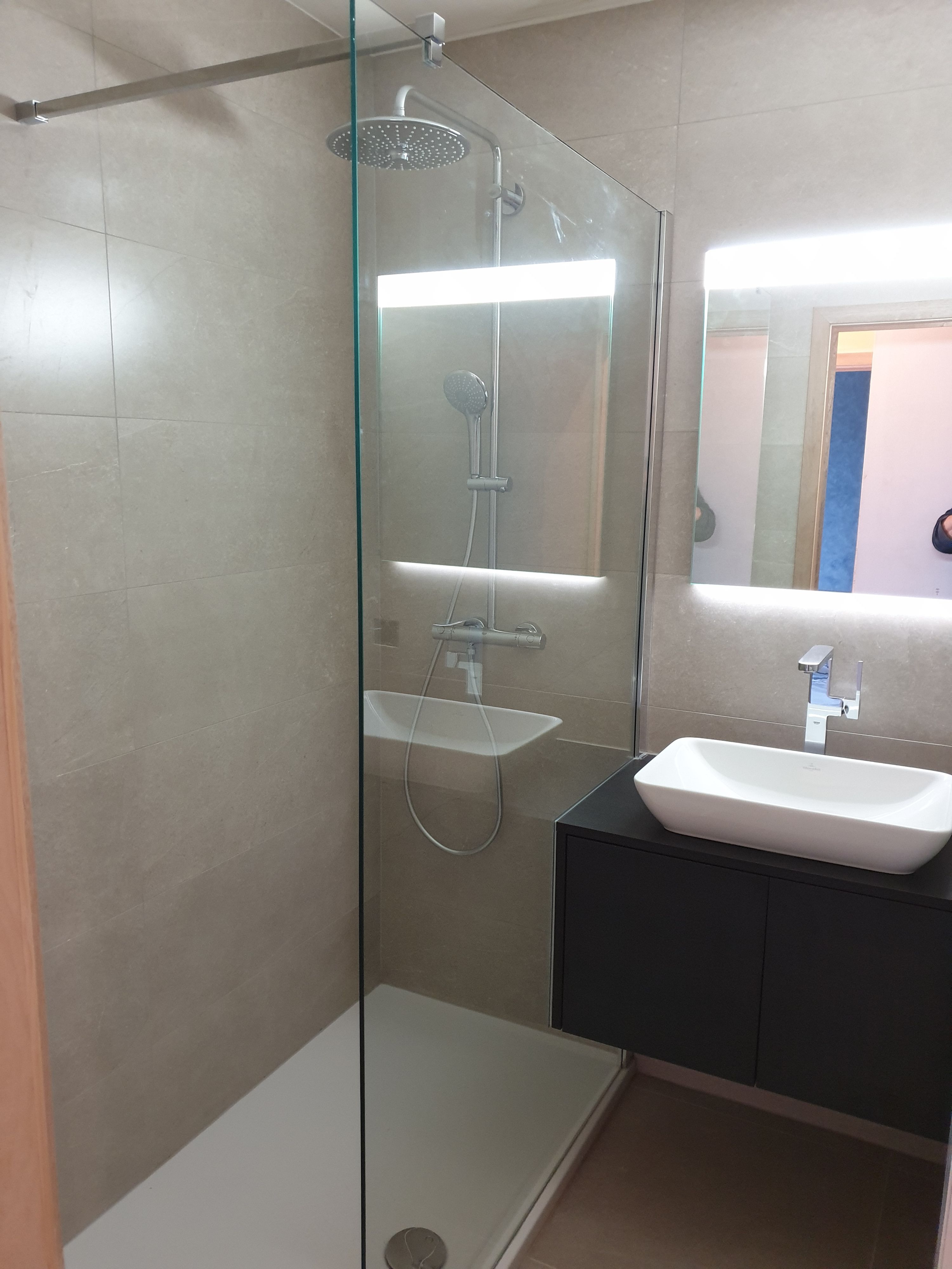 Te huur - Volledig gerenoveerd appartement met 2 slaapkamers - foto 7