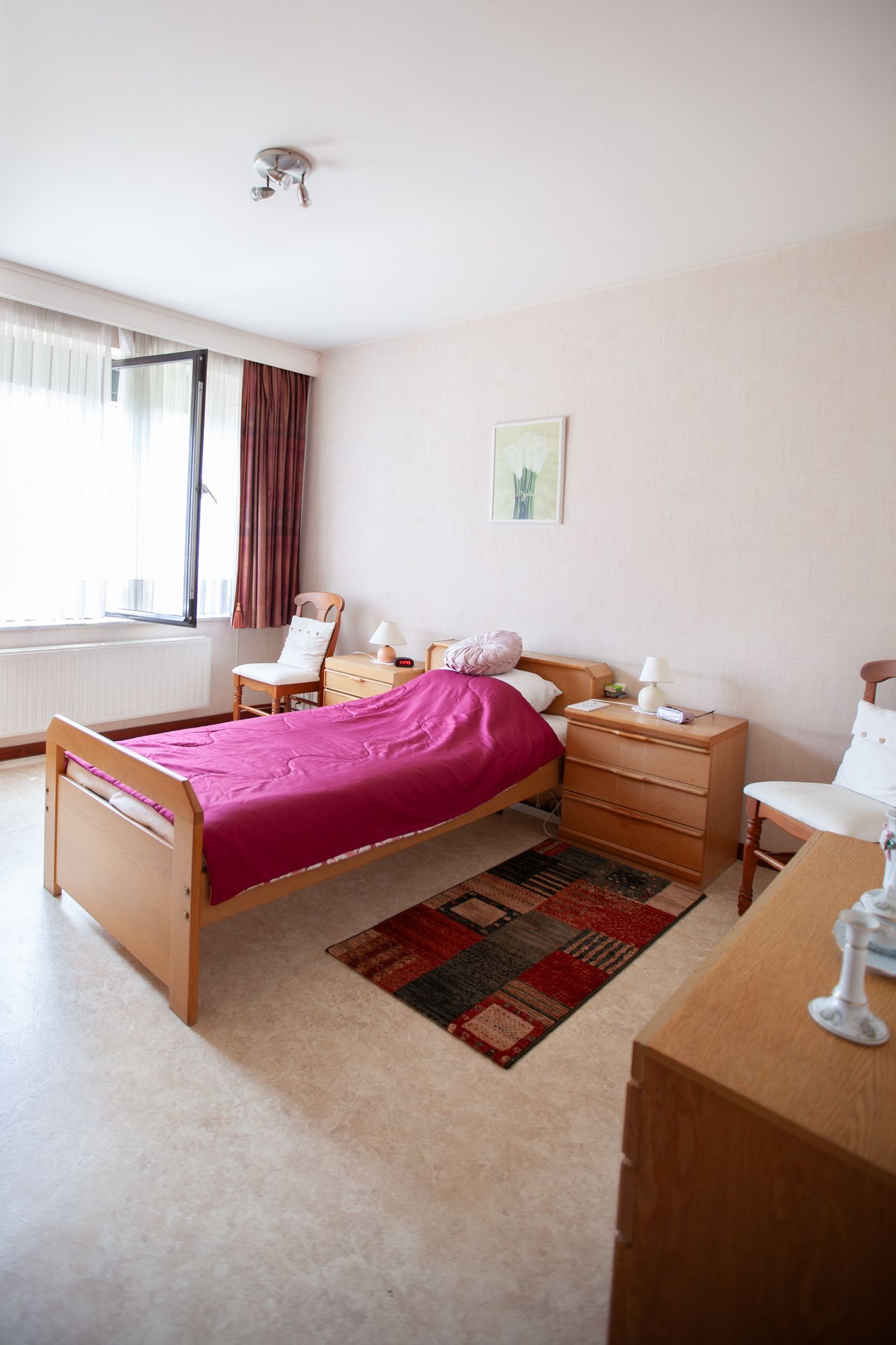 Ruim appartement met 3 slaapkamers en een inpandige garage - foto 11