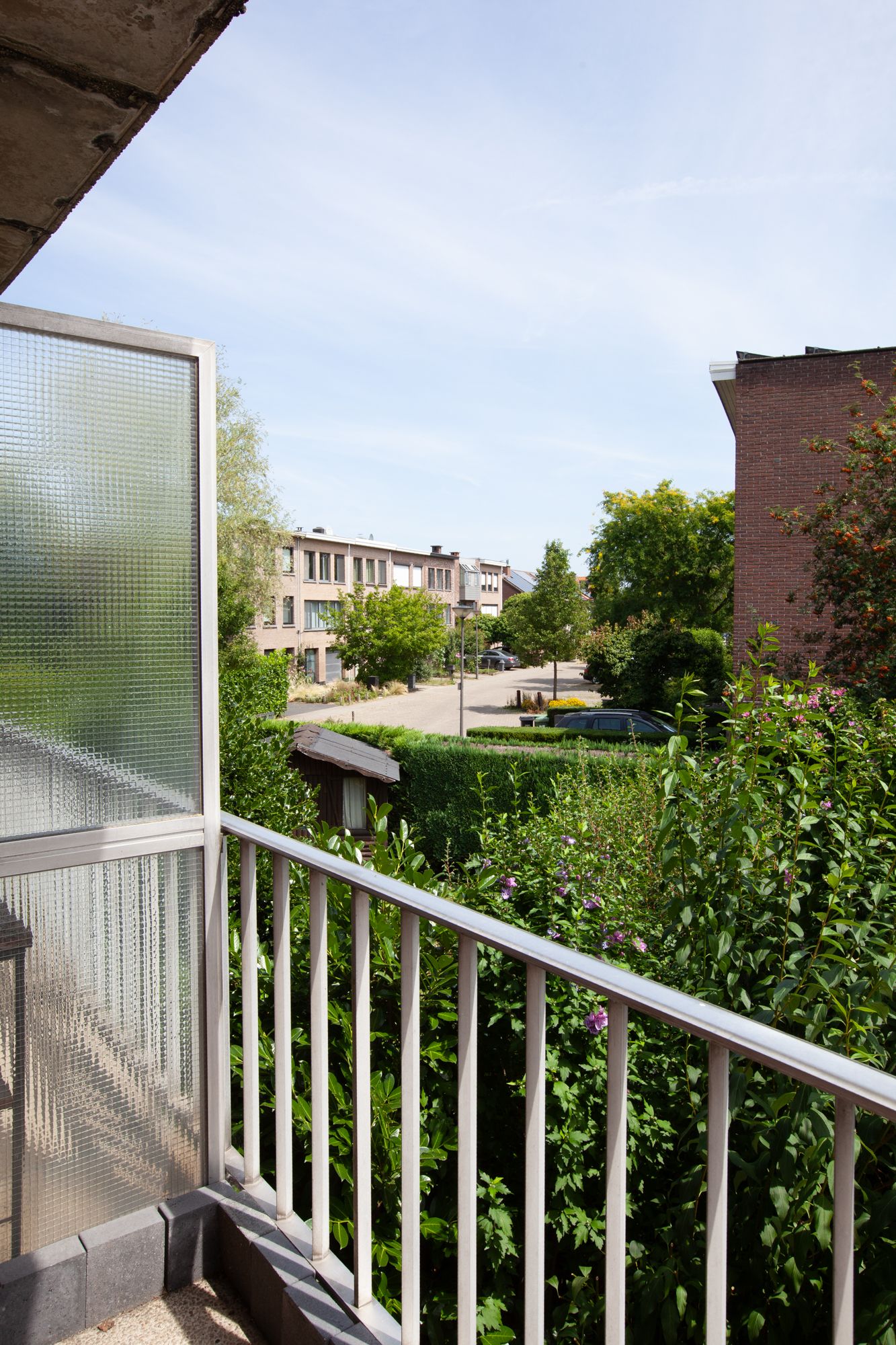 Ruim appartement met 3 slaapkamers en een inpandige garage - foto 14