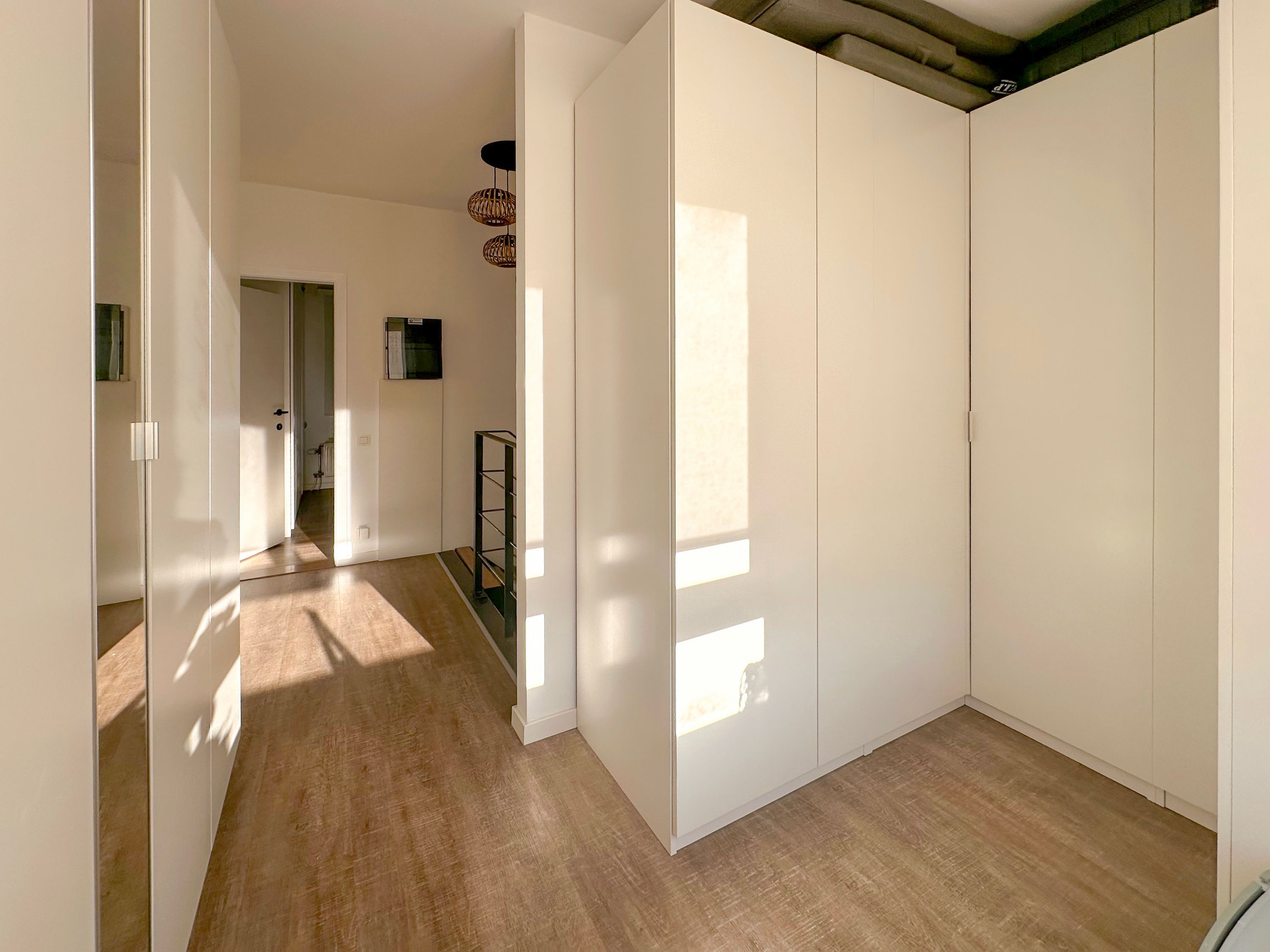 Instapklaar 2/3 slk appartement met eigen inkom en ruim terras in Kontich - foto 3