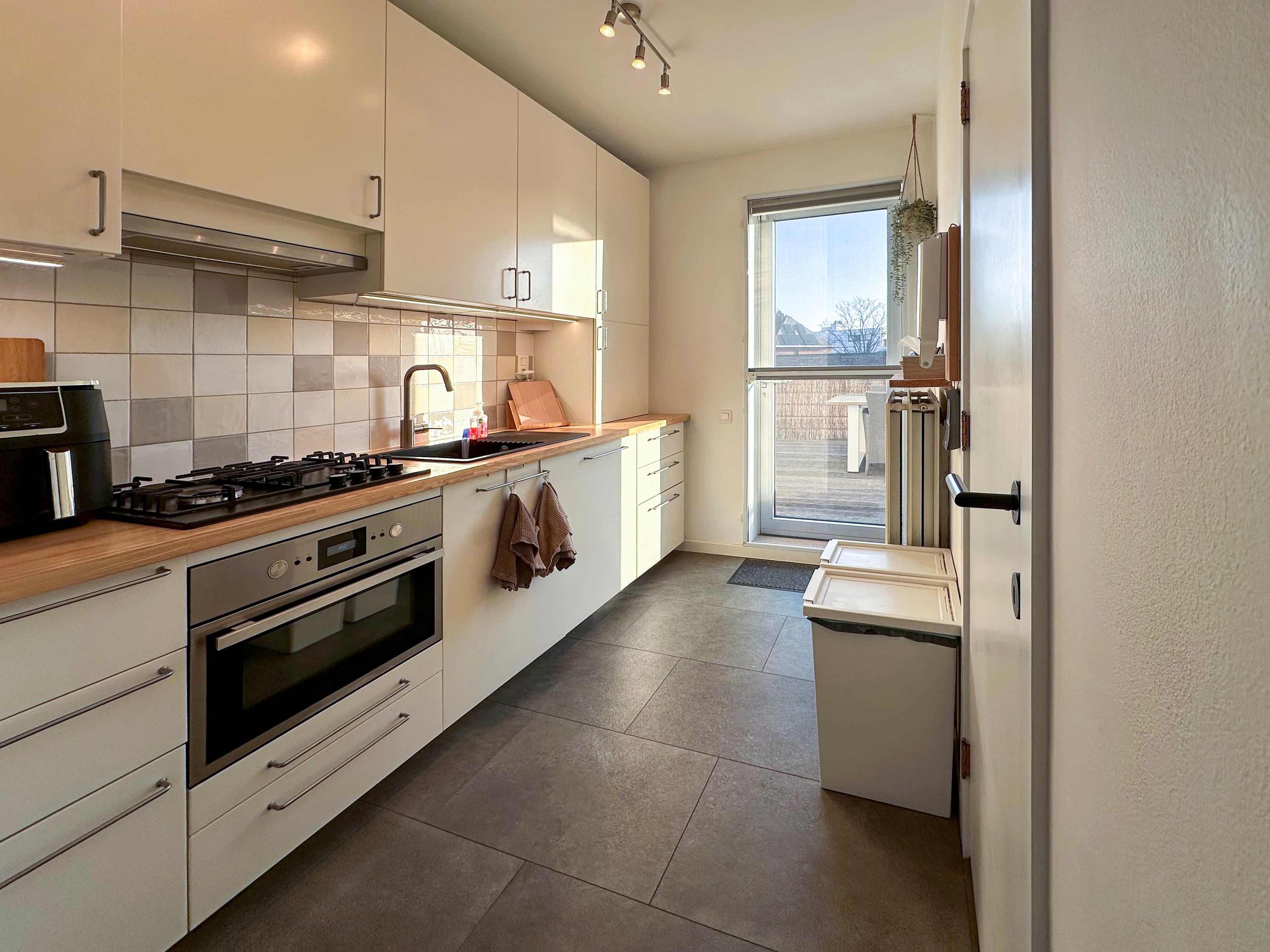 Instapklaar 2/3 slk appartement met eigen inkom en ruim terras in Kontich - foto 7