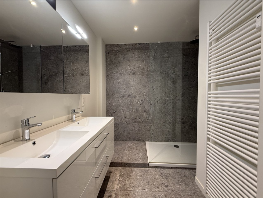 Lichtrijk 2-slaapkamer appartement met EPC B, instapklaar - foto 6