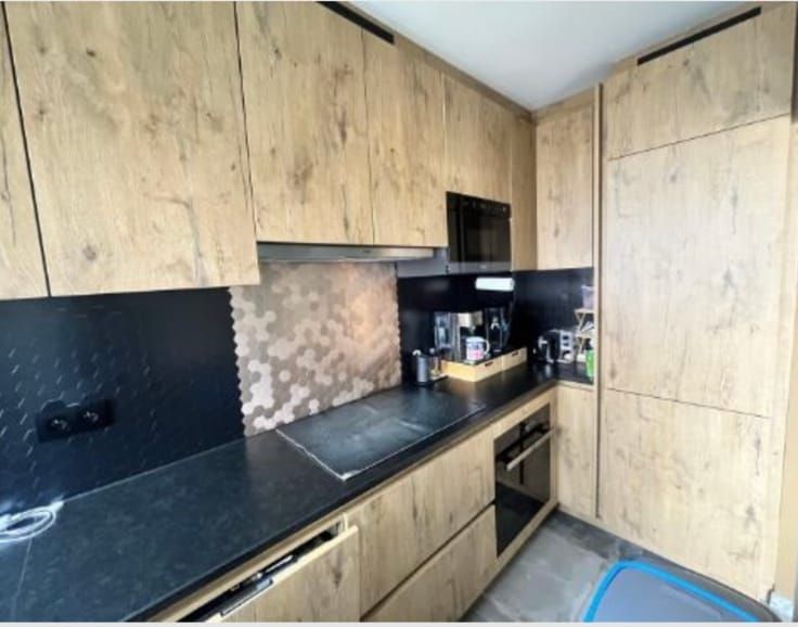 Gerenoveerd gelijkvloers appartement - foto 4