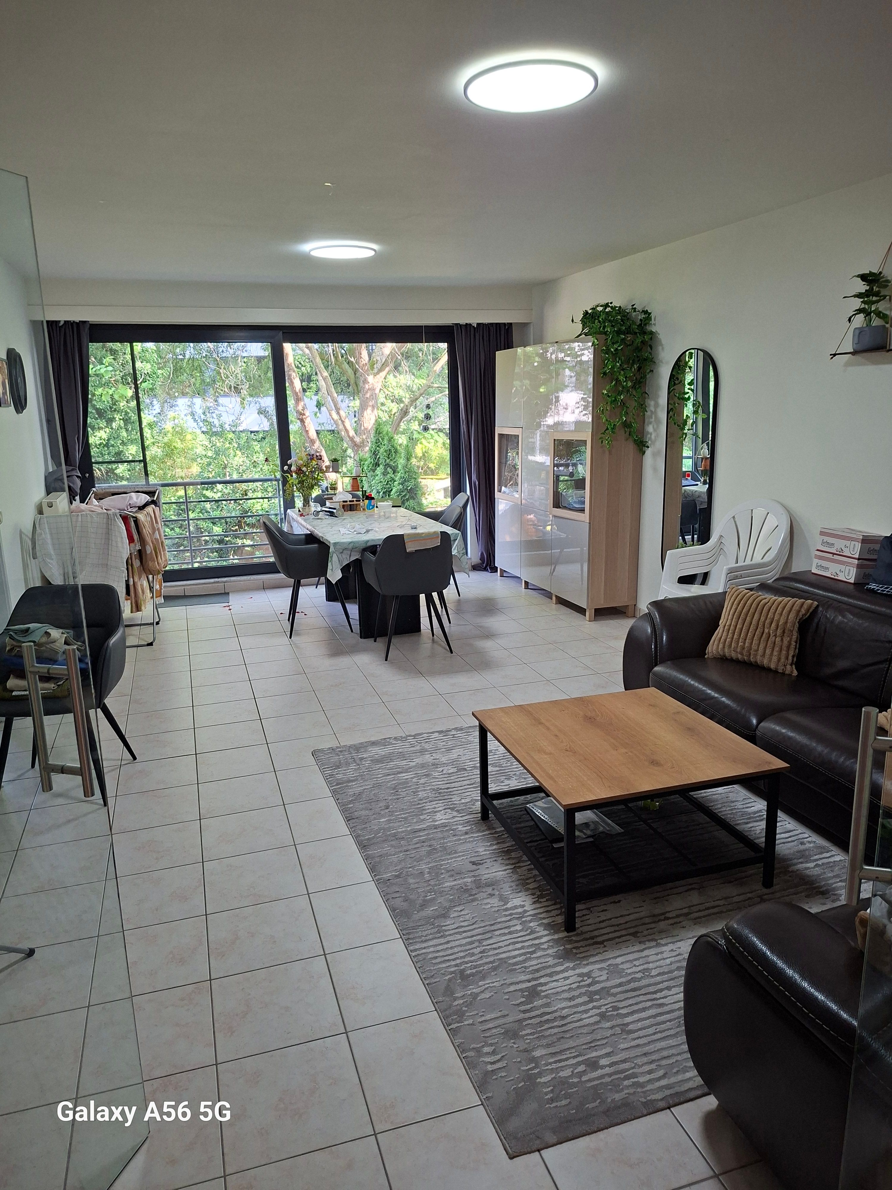 Ruim confortabel appartement met privé binnenhuis parking en  zonnige tuin - foto 9