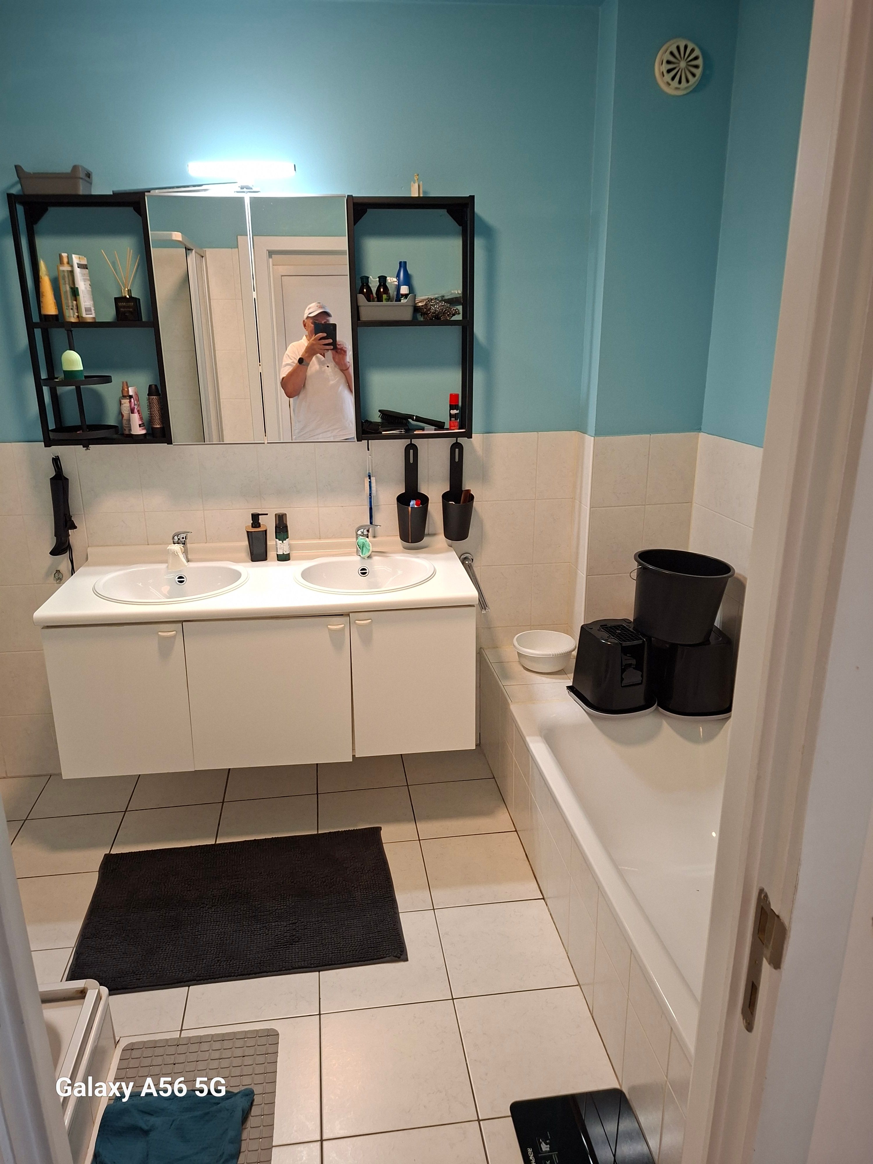 Ruim confortabel appartement met privé binnenhuis parking en  zonnige tuin - foto 23