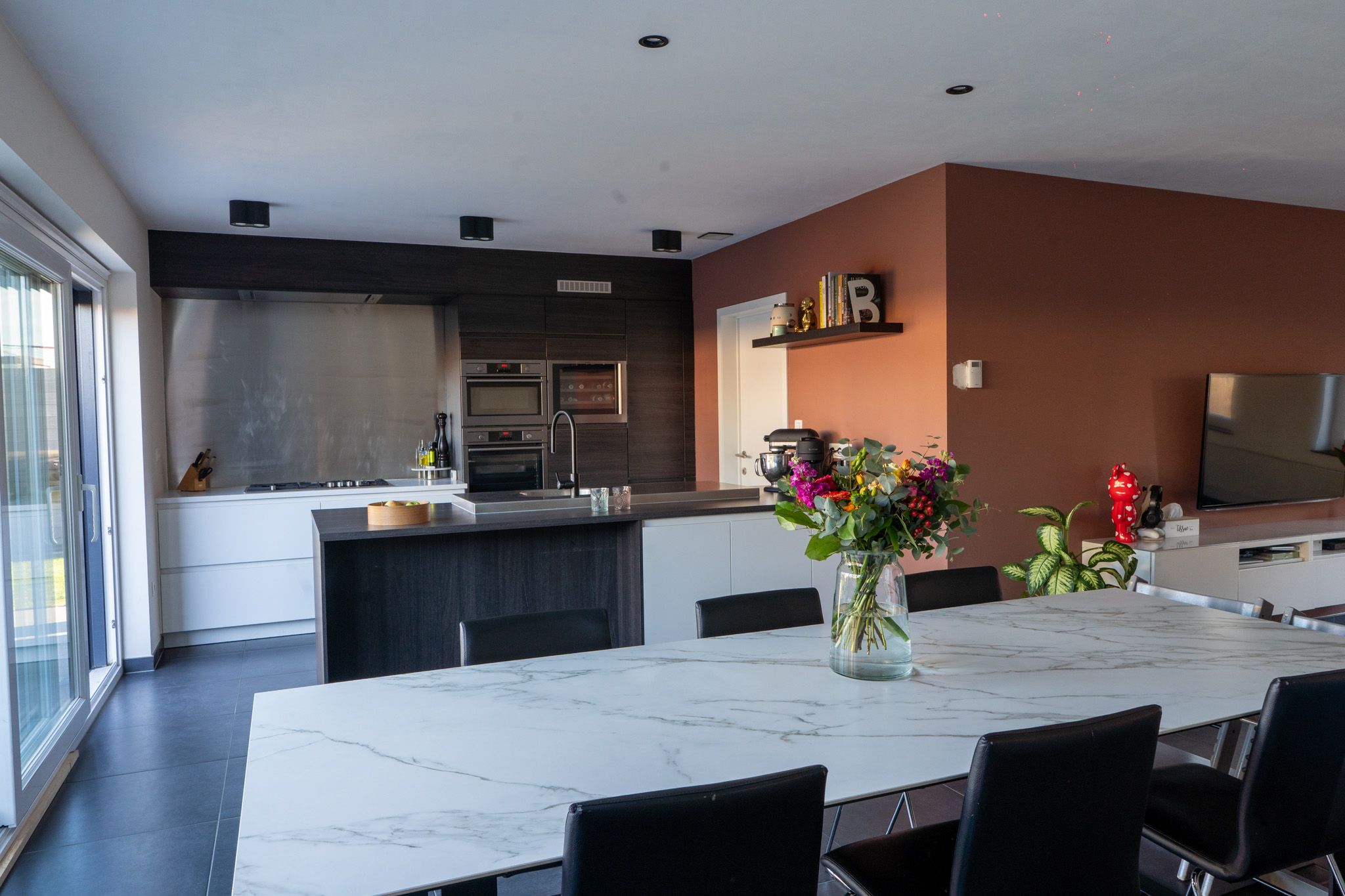 Instapklare halfopen woning 3 slpks in doodlopende straat - foto 2