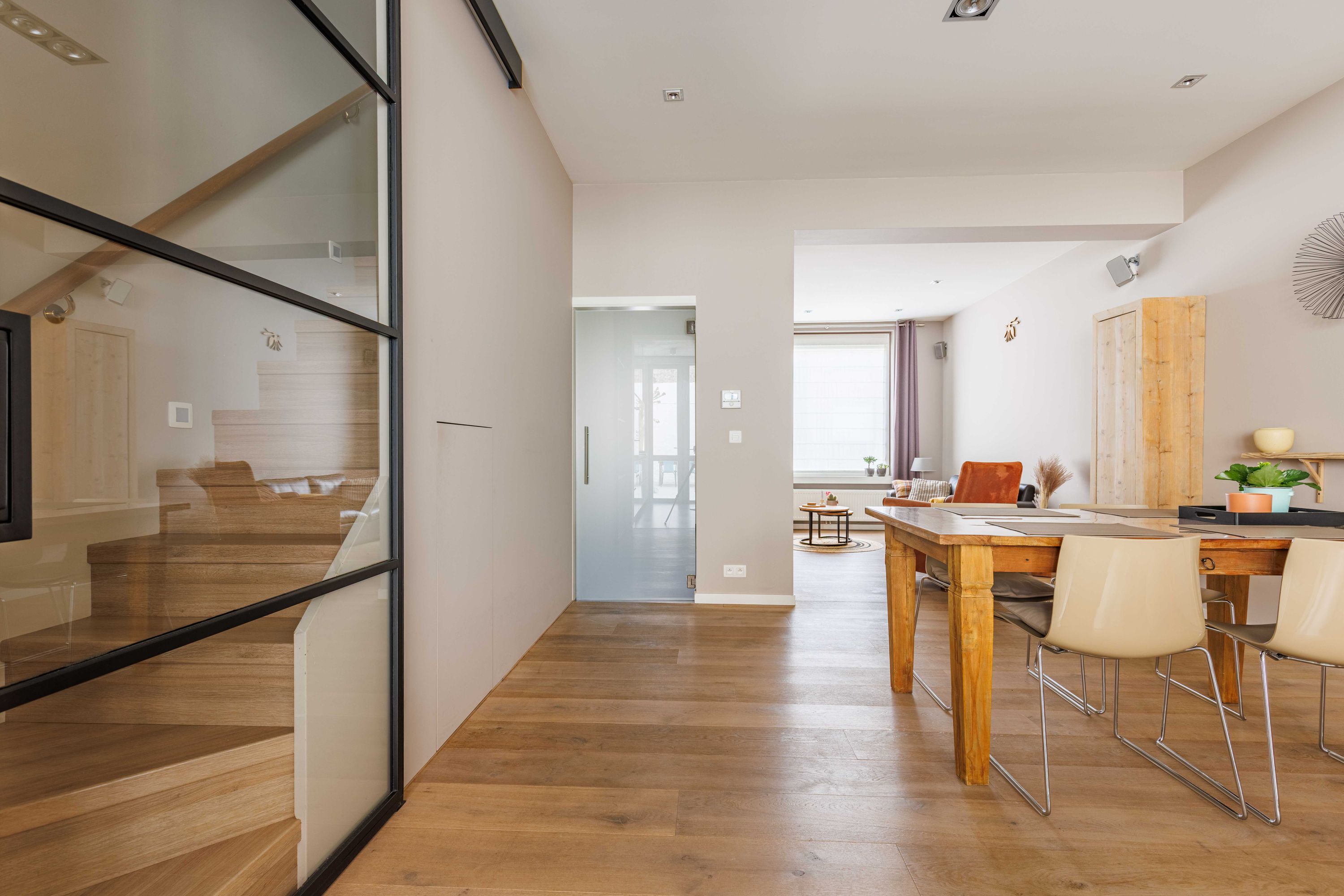 Stijlvol gerenoveerde woning in de wijk Christus-Koning. - foto 5