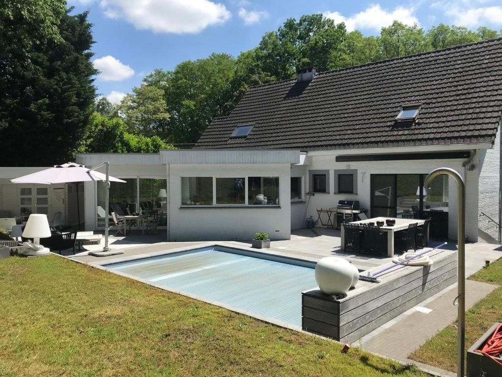 Prachtige instapklare villa gelegen in zeer rustige straat en kortbij bij alles. - foto 3