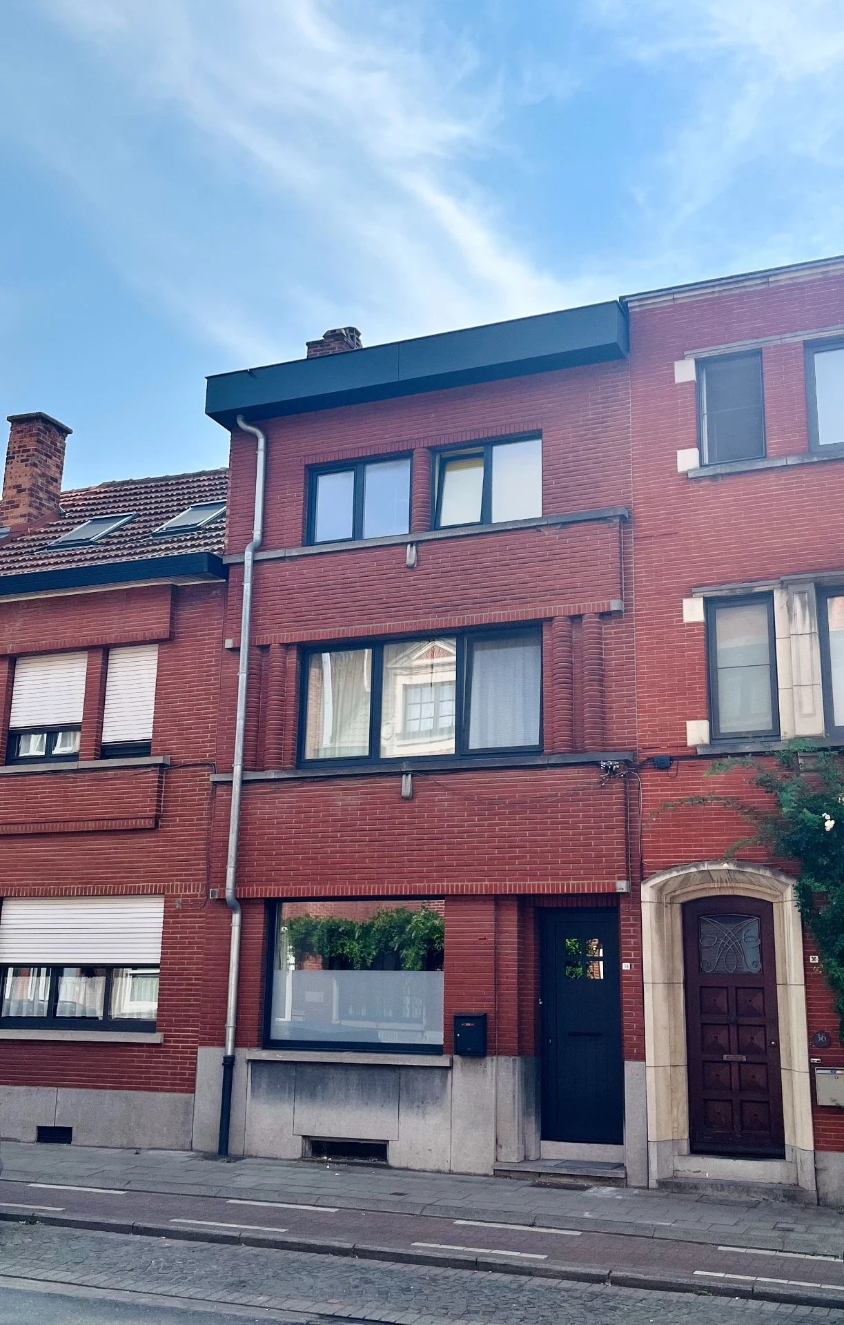 Huis op toplocatie - 4 slaapkamers 2 badkamers & grote tuin - foto 2