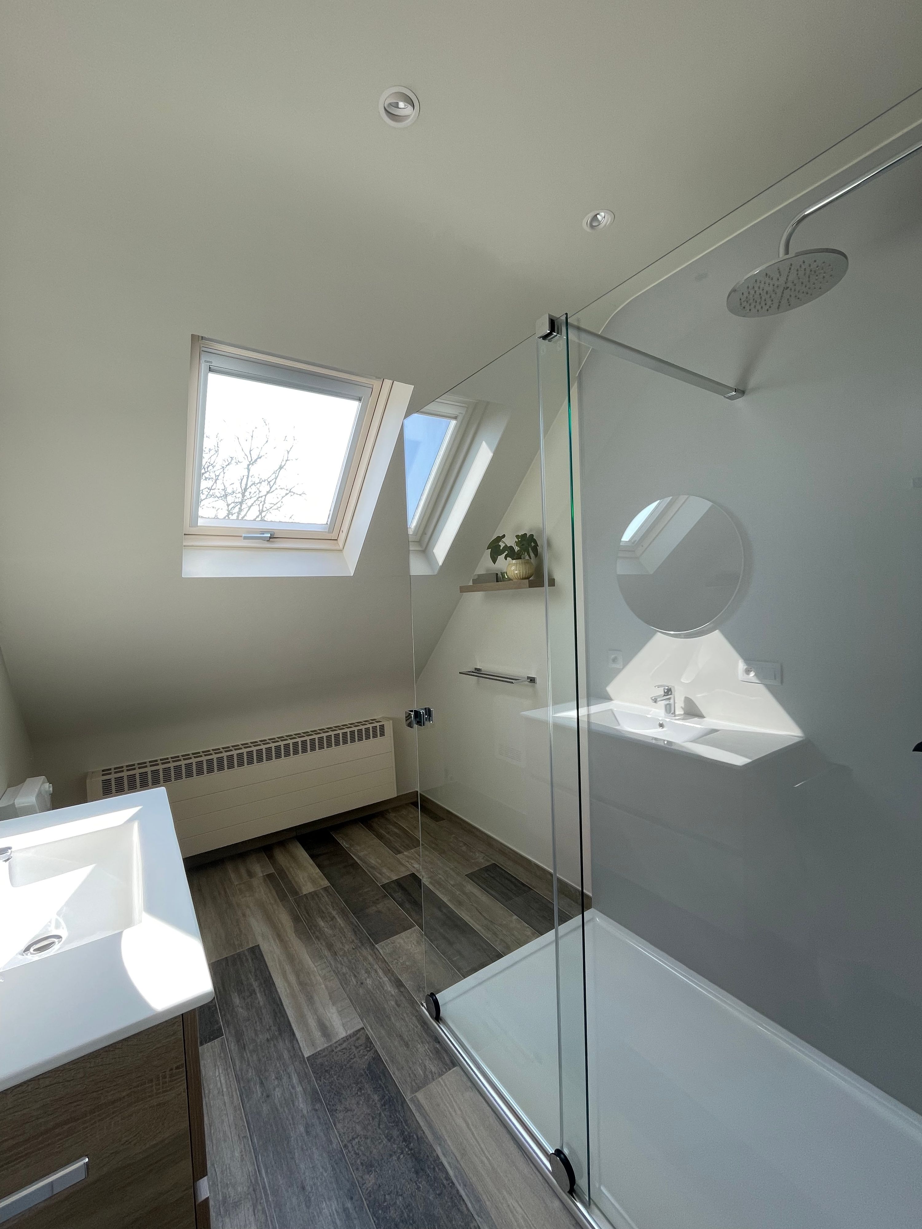 Alleenstaande goedgelegen gerenoveerde gezinswoning met zongerichte tuin - foto 14