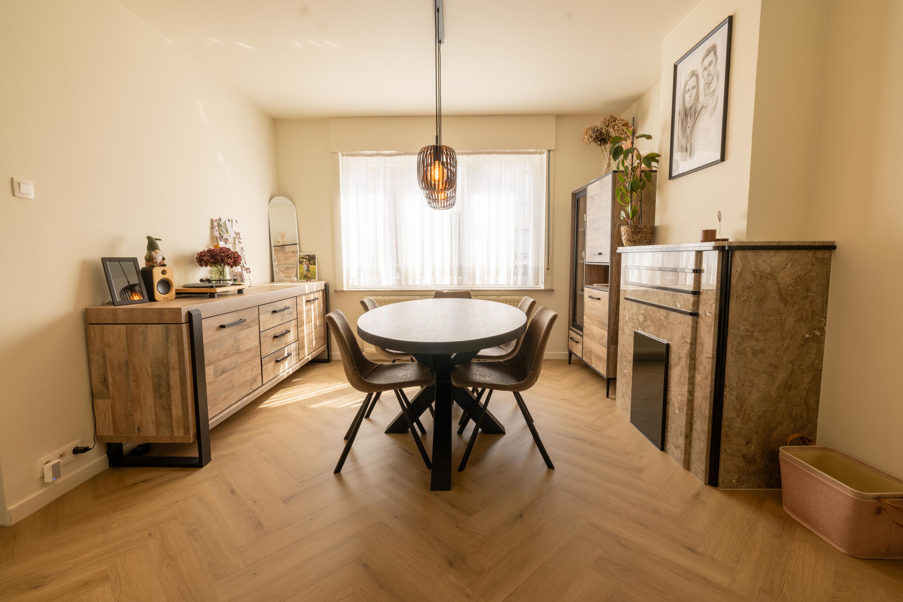 Instapklare gerenoveerde halfopen bebouwing met grote tuin - foto 4