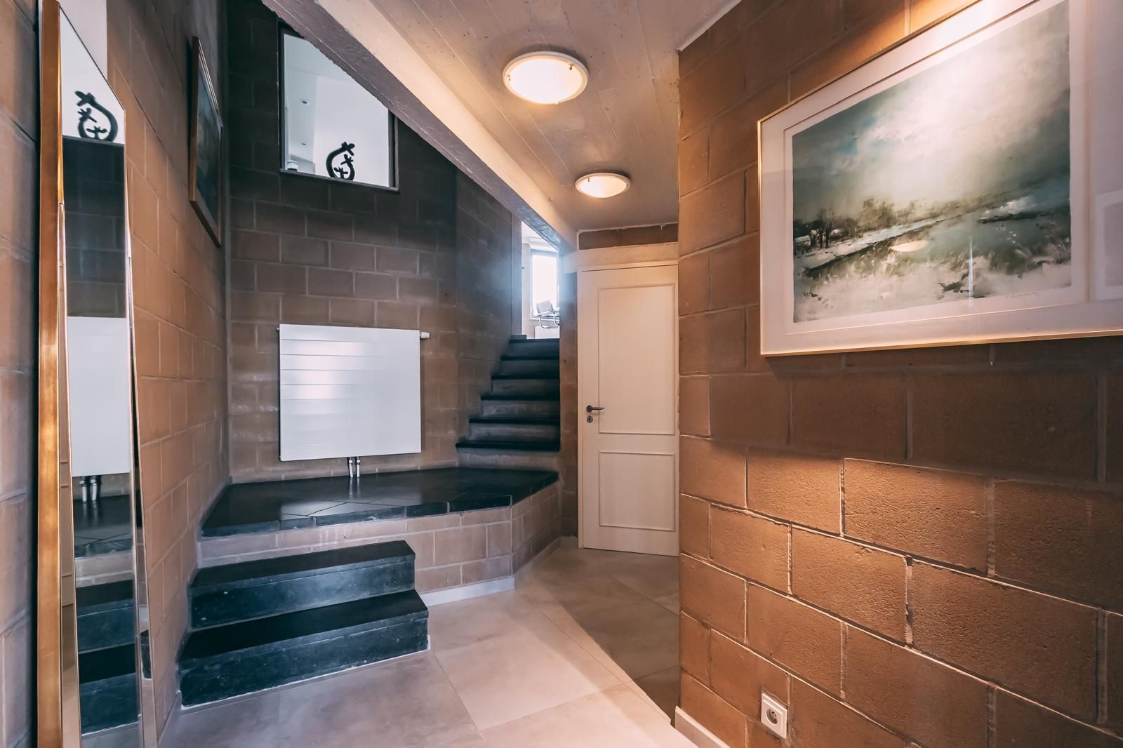 Sfeervolle split-level woning met unieke indeling - foto 2