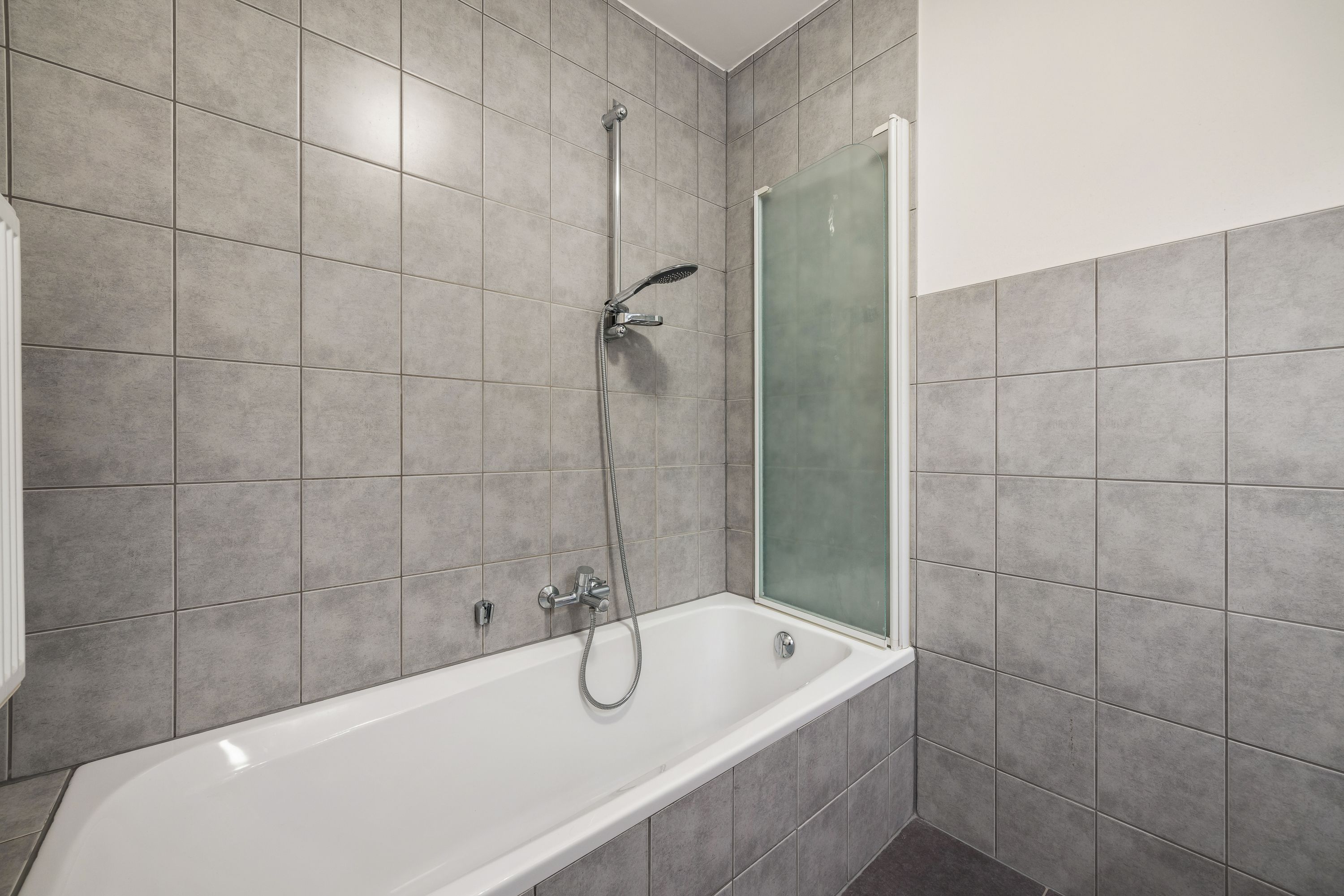 Lichtrijk hoekapp. met ondergrondse parking in Boekt - foto 8