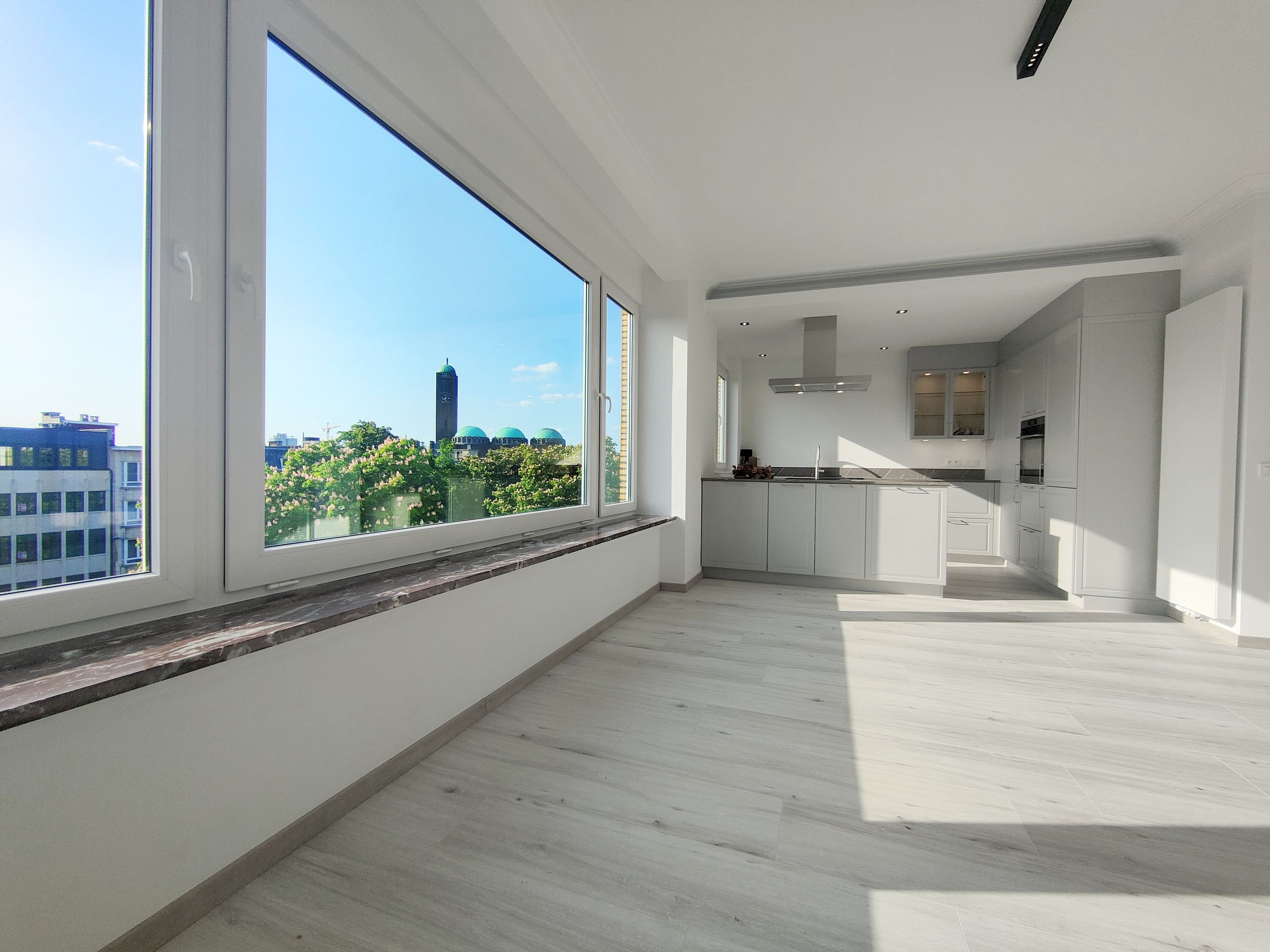 Appartement te koop in Antwerpen met 2 slaapkamers - foto 2